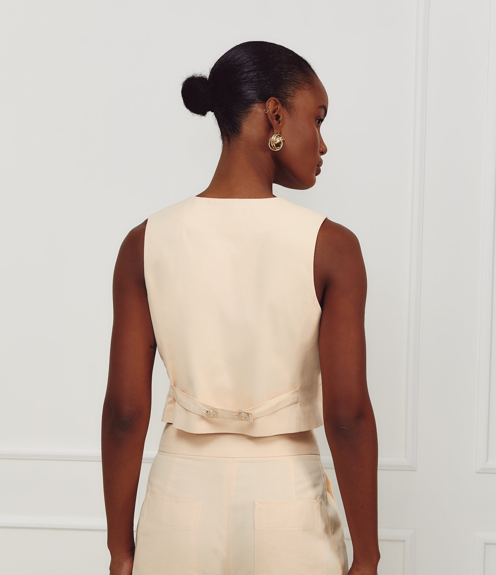 Colete Curto em Sarja com Botões Laranja 4