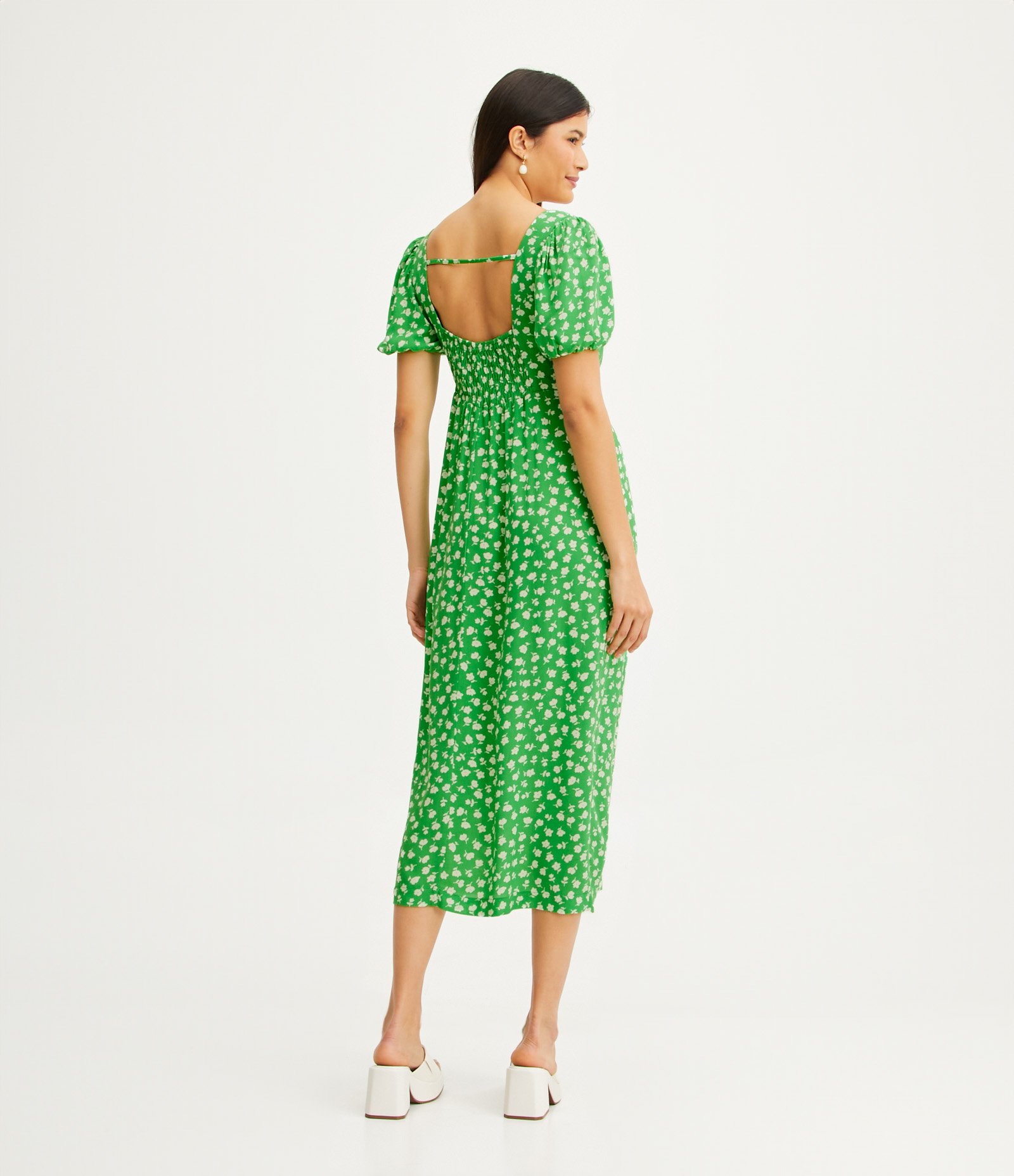 Vestido Midi em Viscose com Manga Curta e Estampa Floral Verde 3