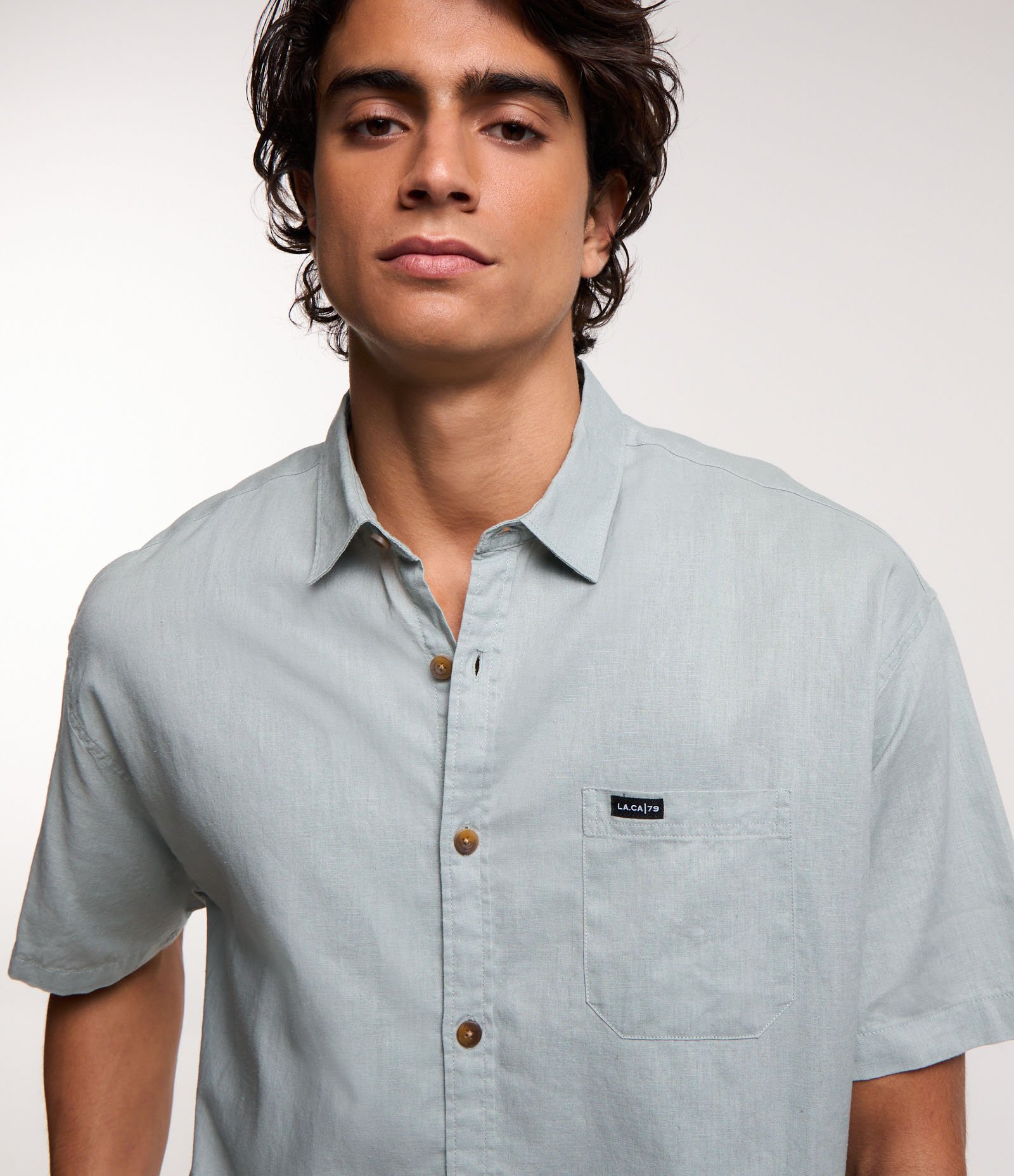 Camisa Relaxed em Cânhamo com Textura e Bolso Frontal Verde Claro 4