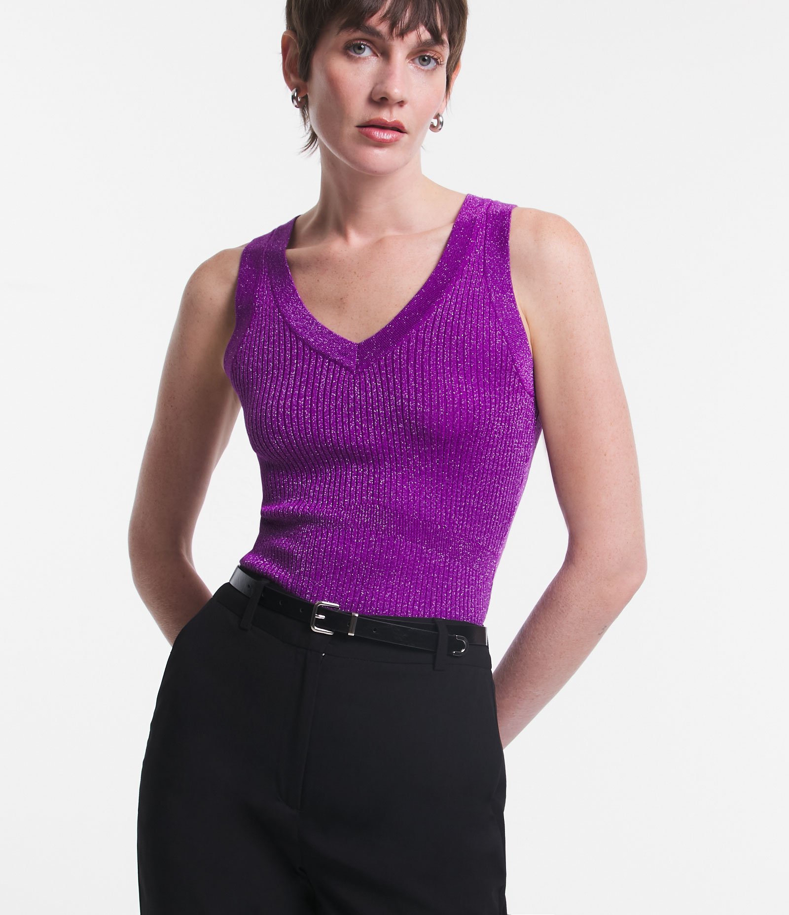 Blusa Sem Manga em Viscose Canelada com Fio Metalizado Roxo 1
