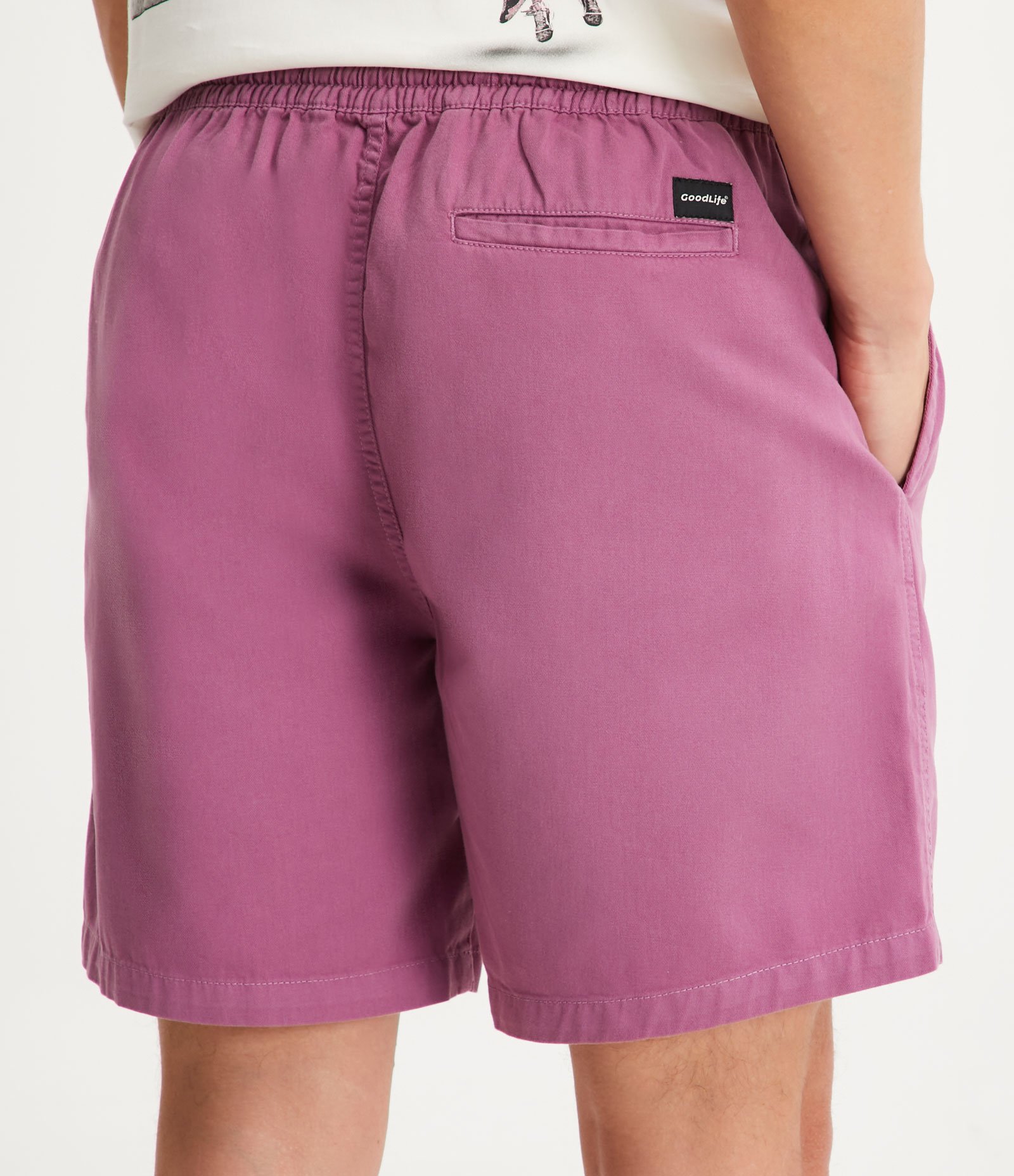 Bermuda Regular em Sarja com Elástico no Cós e Cordão 3