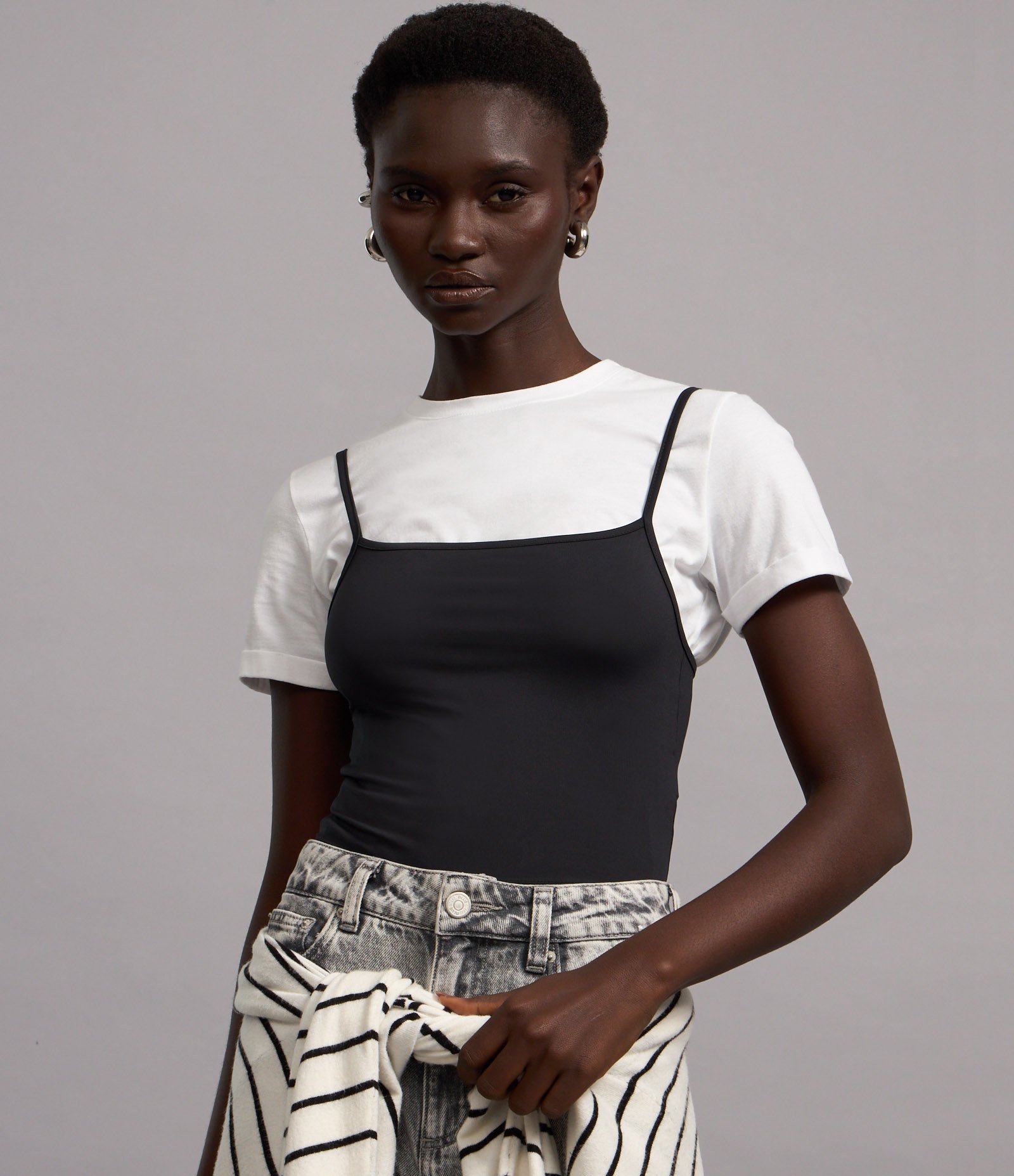 Camiseta Regular em Algodão com Manga Dobrada Branco 6