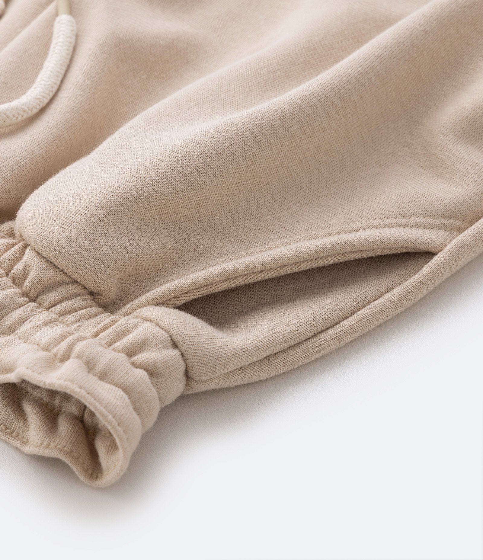 Short Clochard Infantil em Moletinho com Bolso - Tam 5 a 14 Anos Bege 3