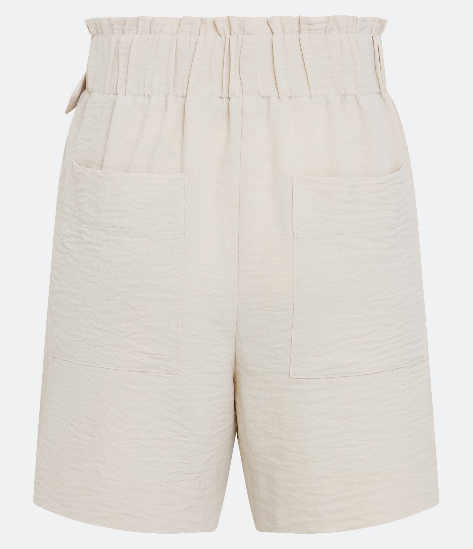 Bermuda Airflow com Cinto Afivelado e Pregas 2