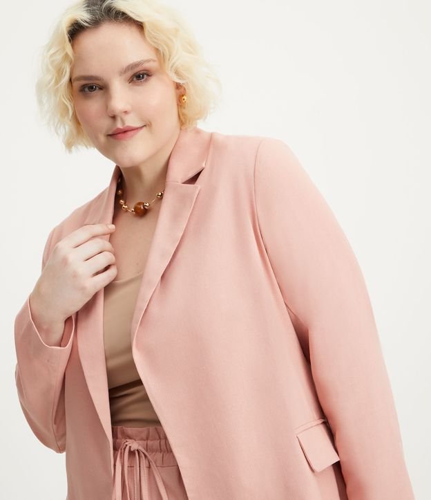 Blazer Alongado Em Linho Curve Plus Size Rosa