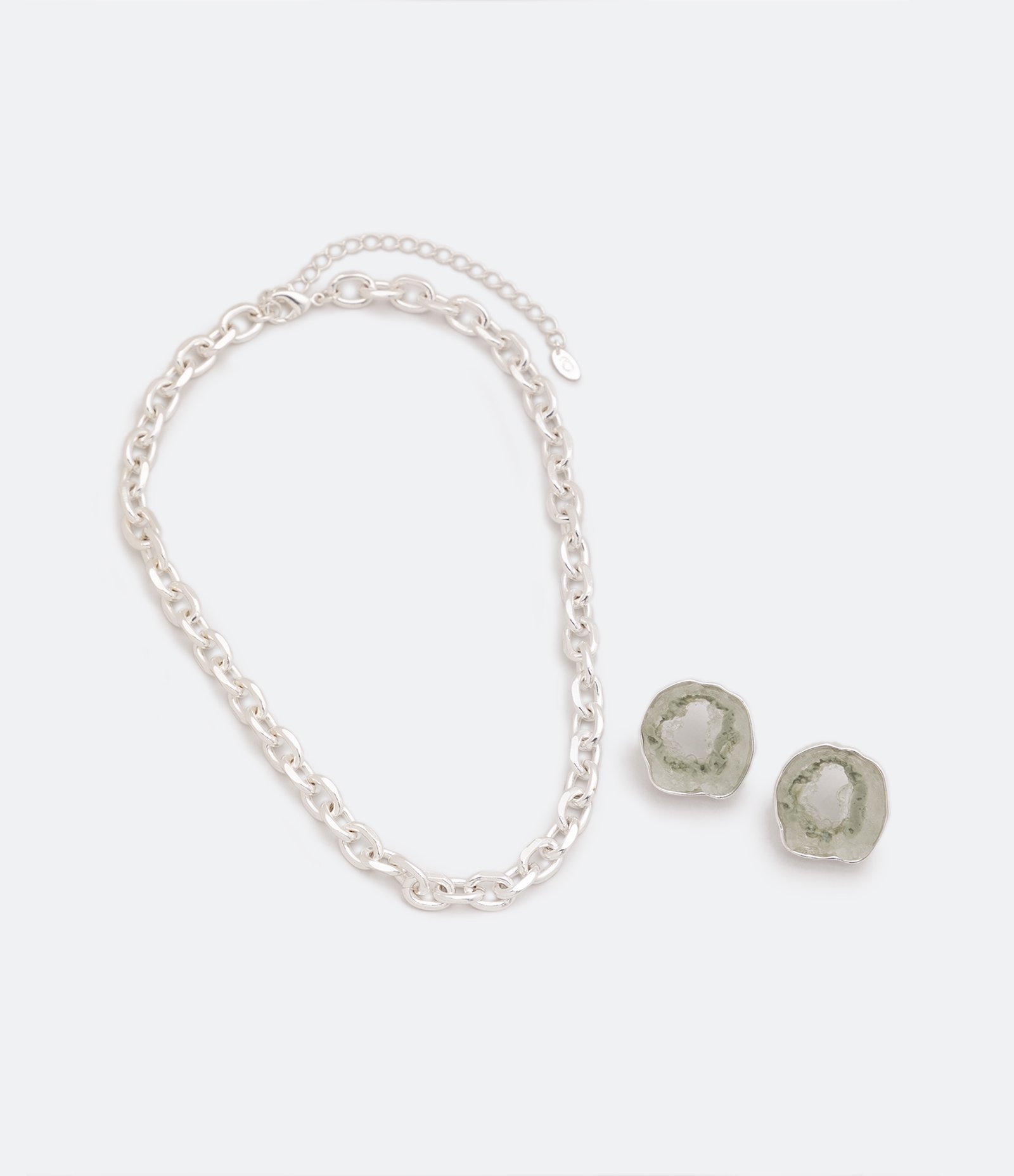 Conjunto de Colar e brinco com Pingente em Formato de Pedra Lascada Prata 2