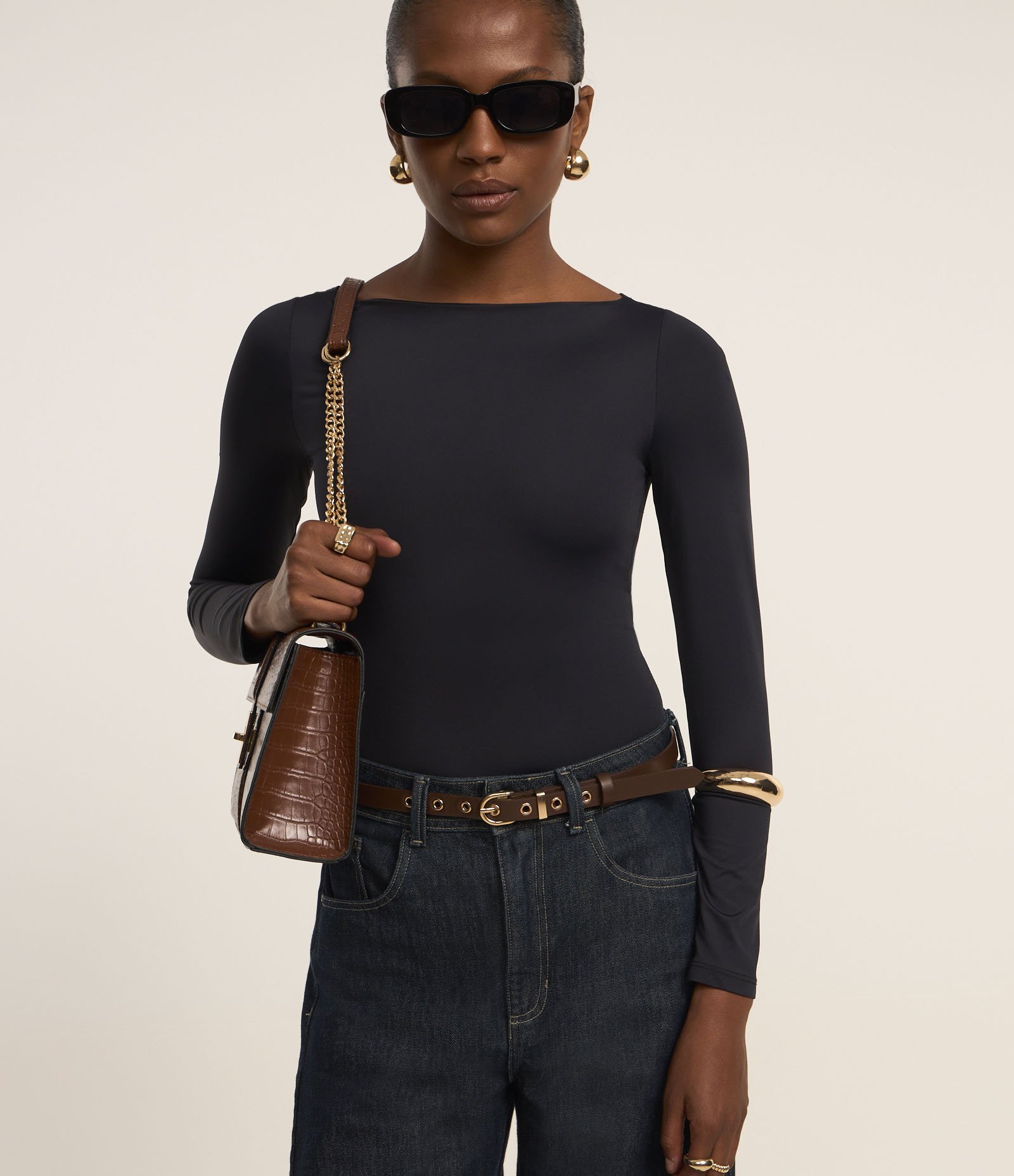 Body Básico em Poliamida com Gola Canoa Preto 1