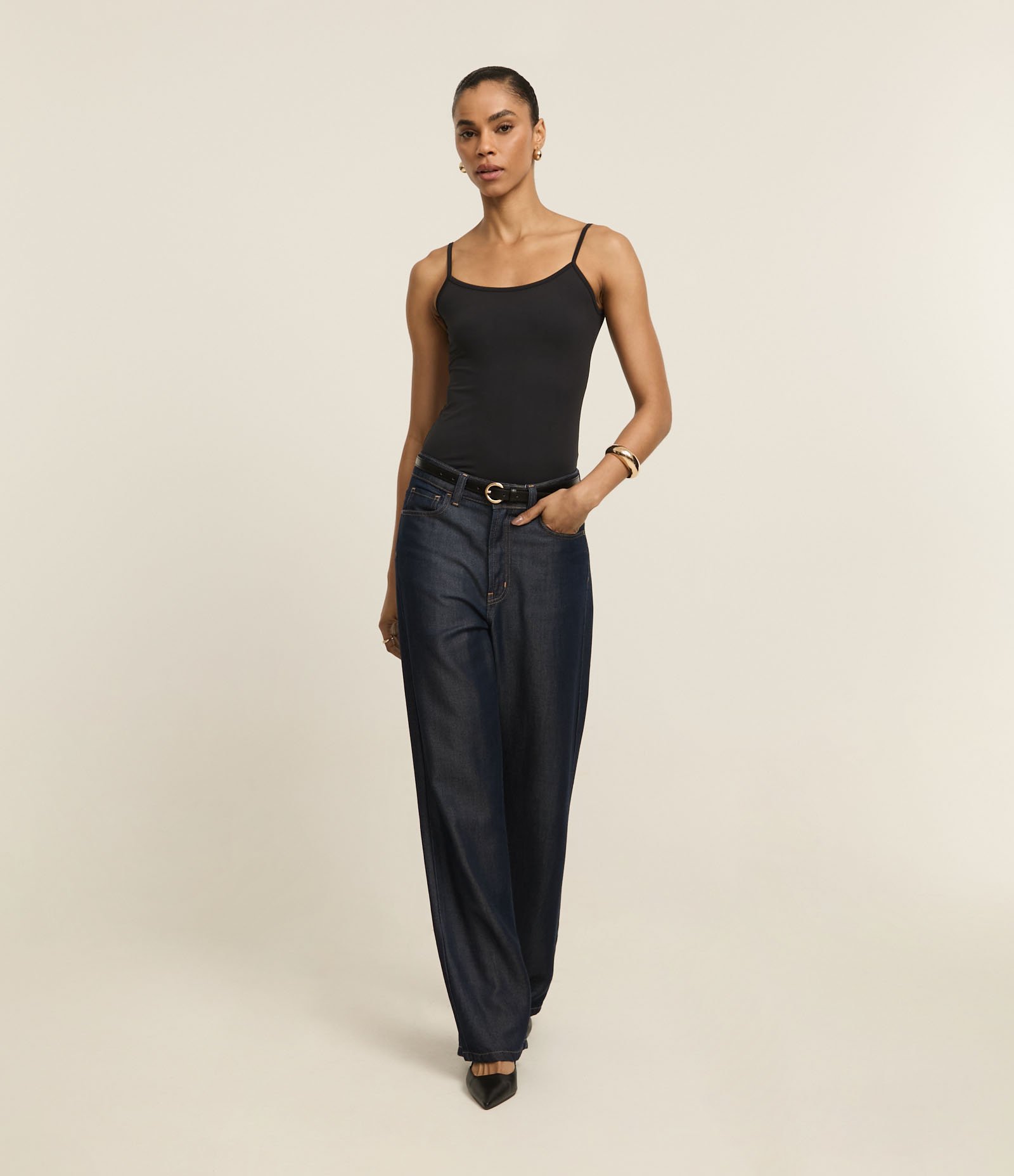 Blusa Básica em Poliamida com Alças Finas Preto 5