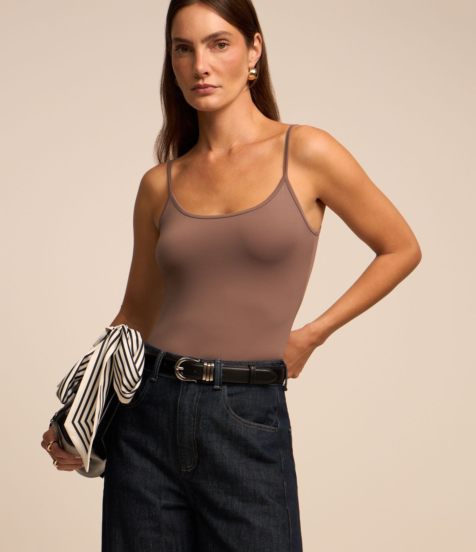 Blusa Básica em Poliamida com Alças Finas 1