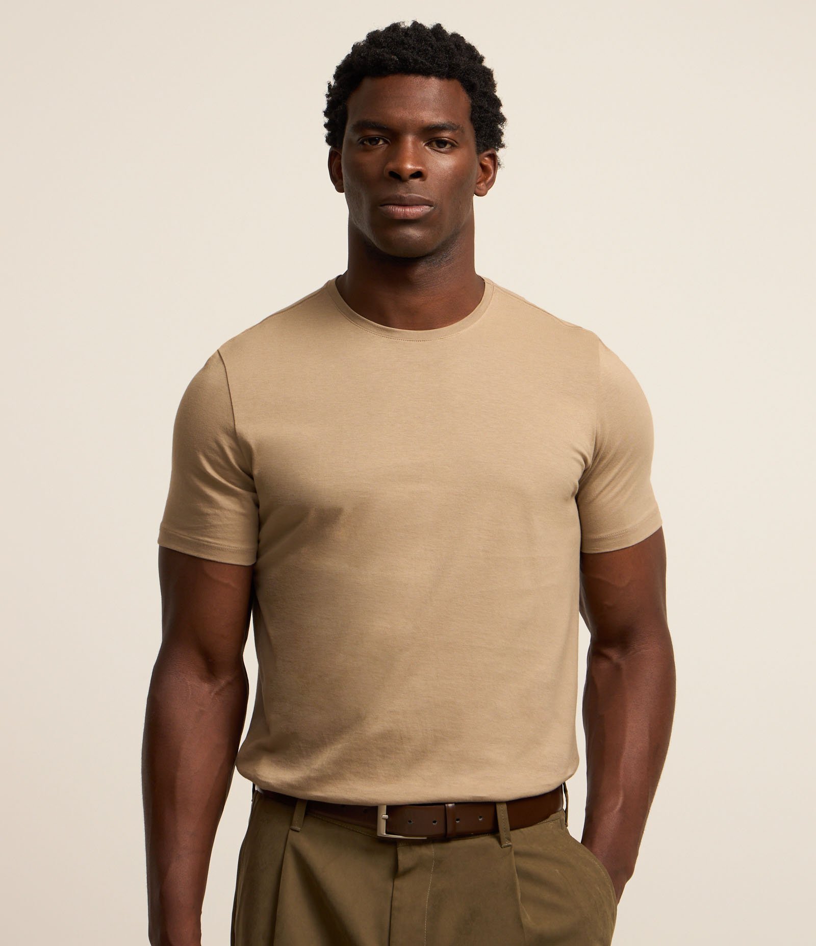 Camiseta Slim Básica em Algodão Peruano com Gola Redonda Bege 1
