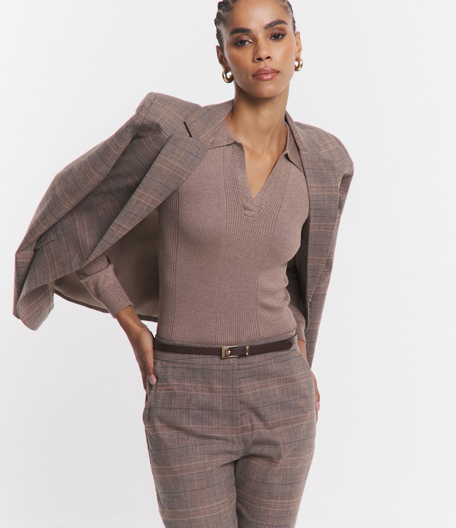 Blusa em Viscose com Gola V e Lapela 3