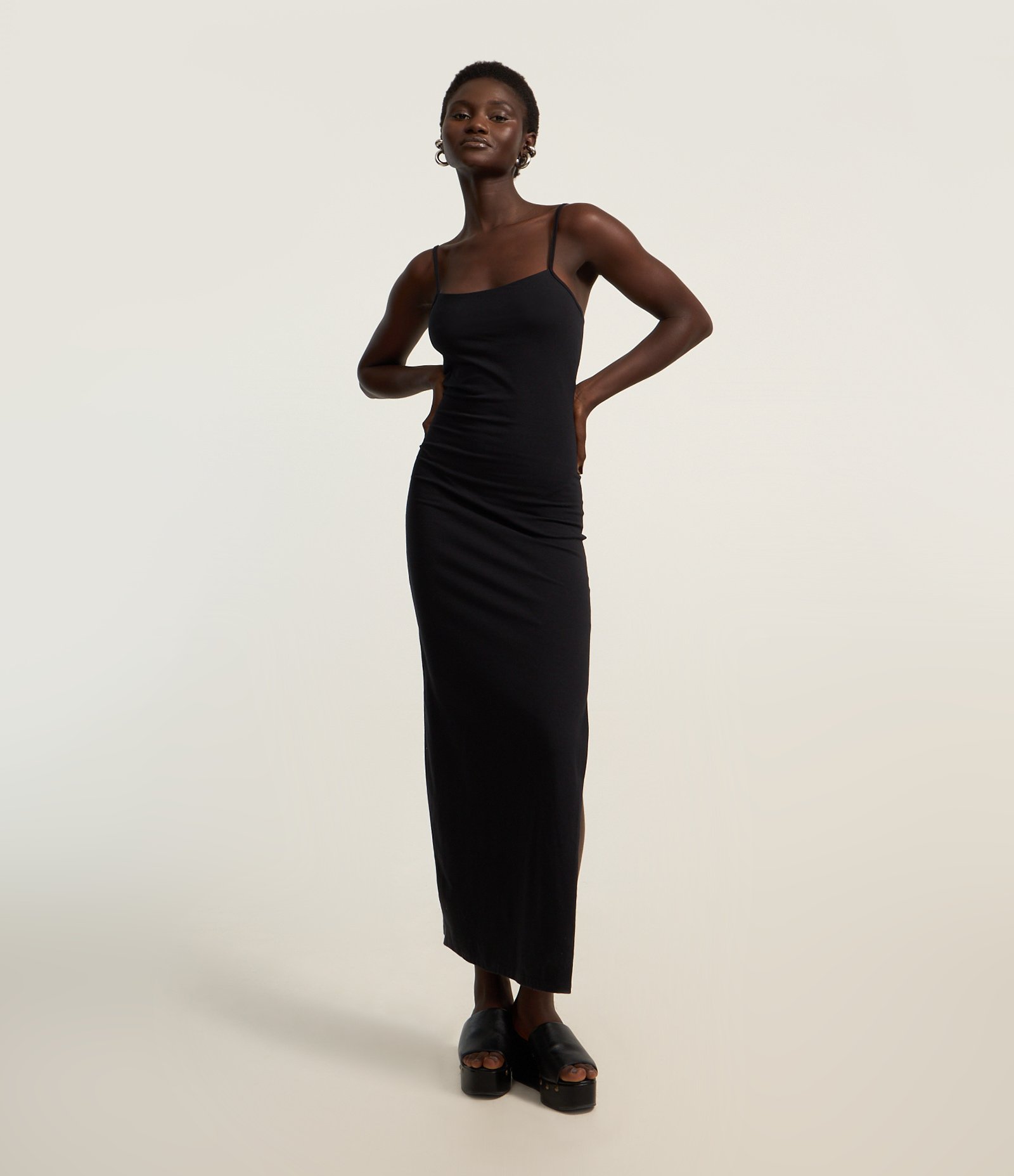 Vestido Longo em Cotton com Fenda na Lateral Preto 2