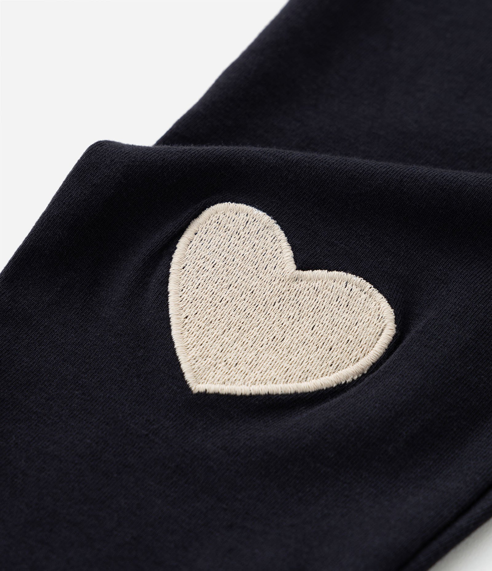 Conjunto Longo Infantil em Plush com Estampa de Corações - Tam 0 a 18 meses Bege 4