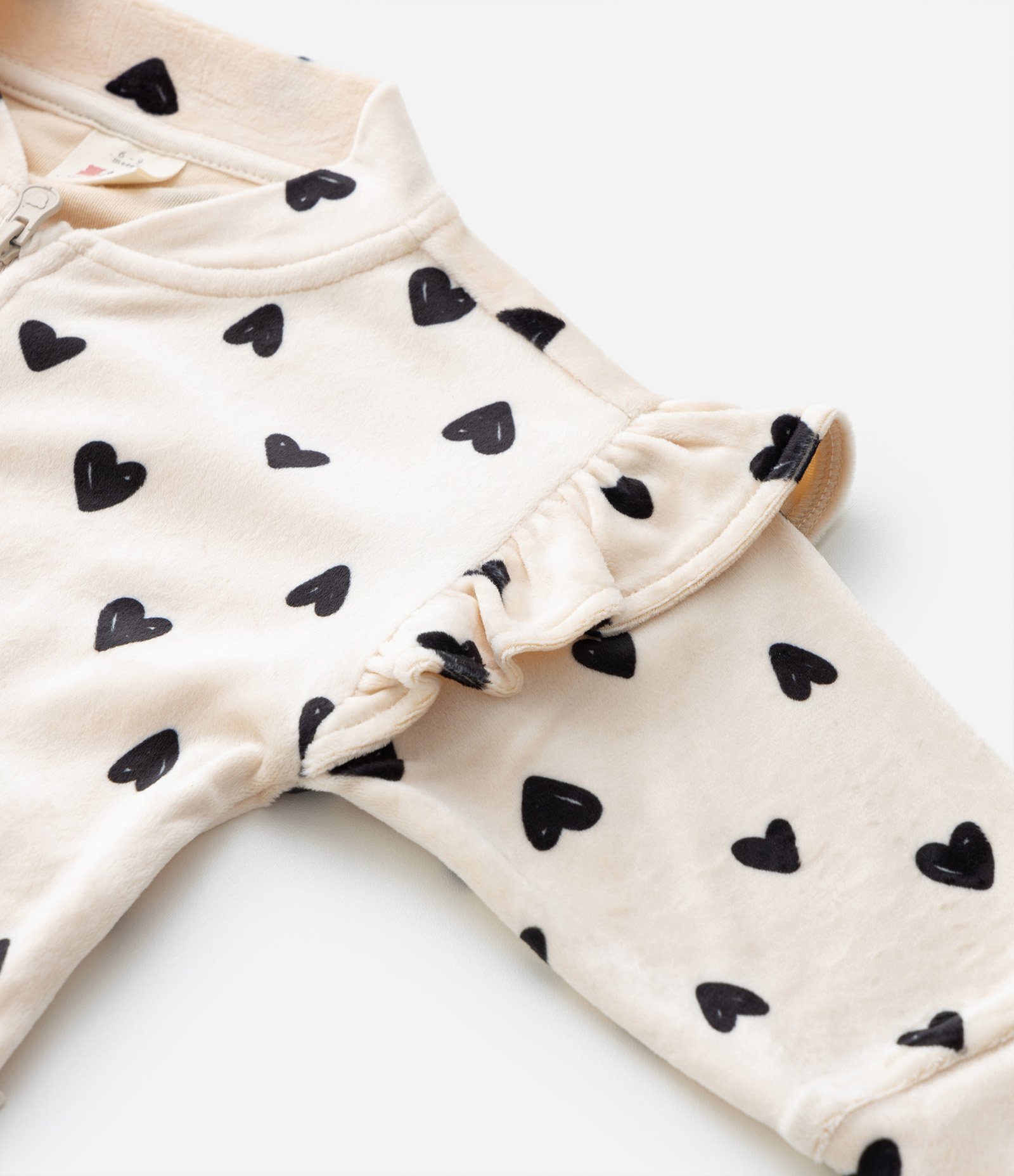 Conjunto Longo Infantil em Plush com Estampa de Corações - Tam 0 a 18 meses Bege 7