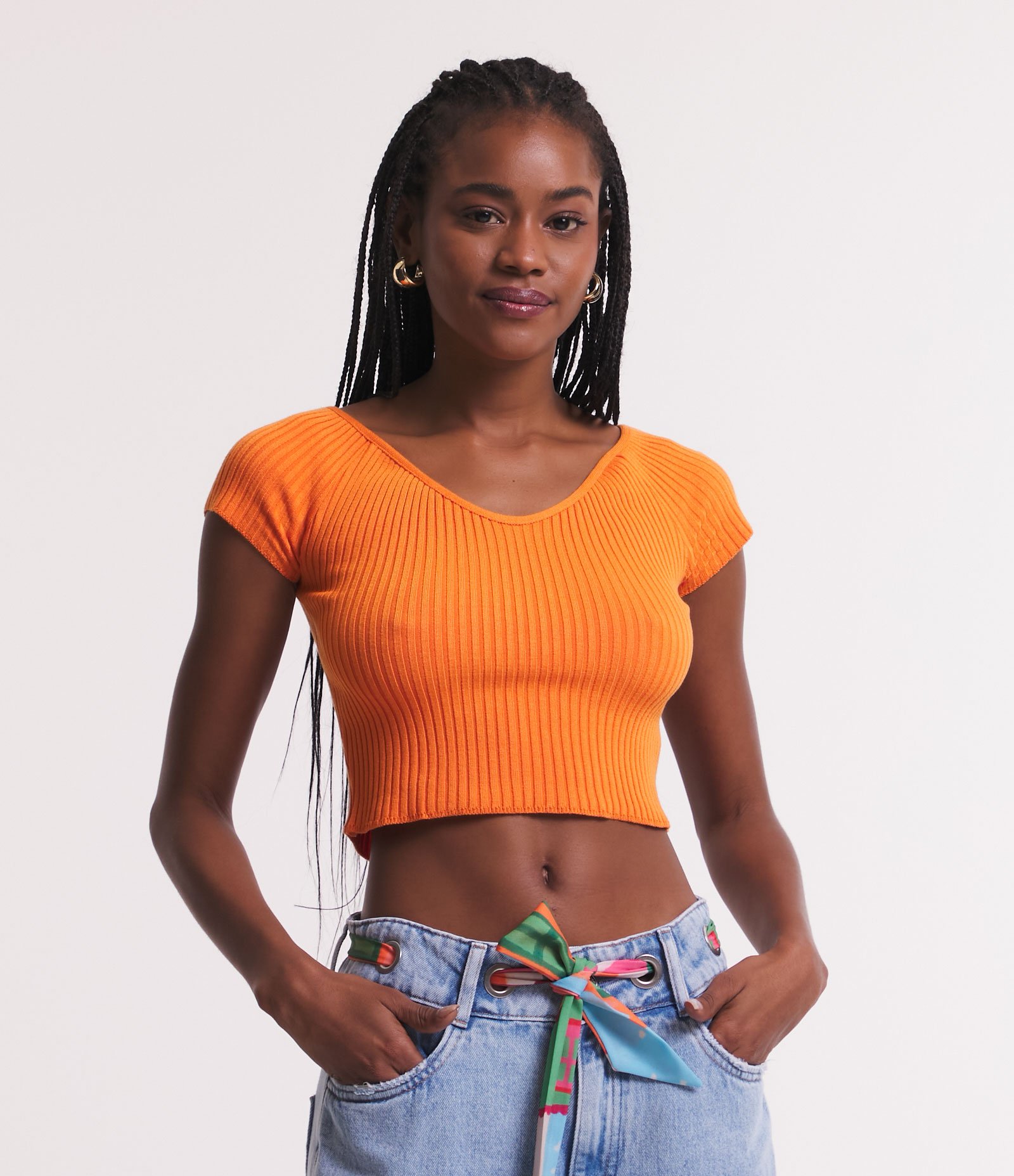 Blusa Cropped em Tricô com Decote Ombro a Ombro Laranja 3