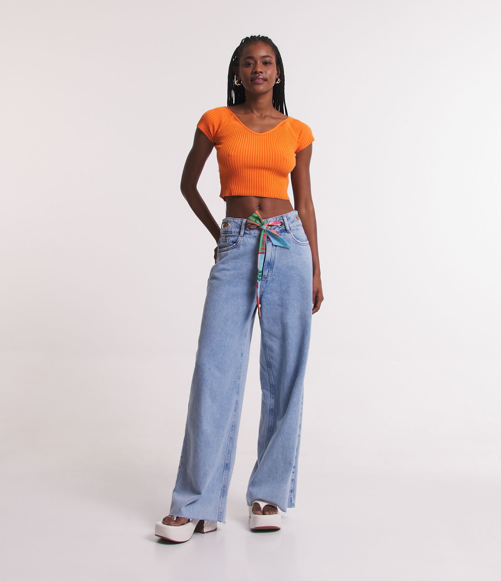 Blusa Cropped em Tricô com Decote Ombro a Ombro Laranja 4