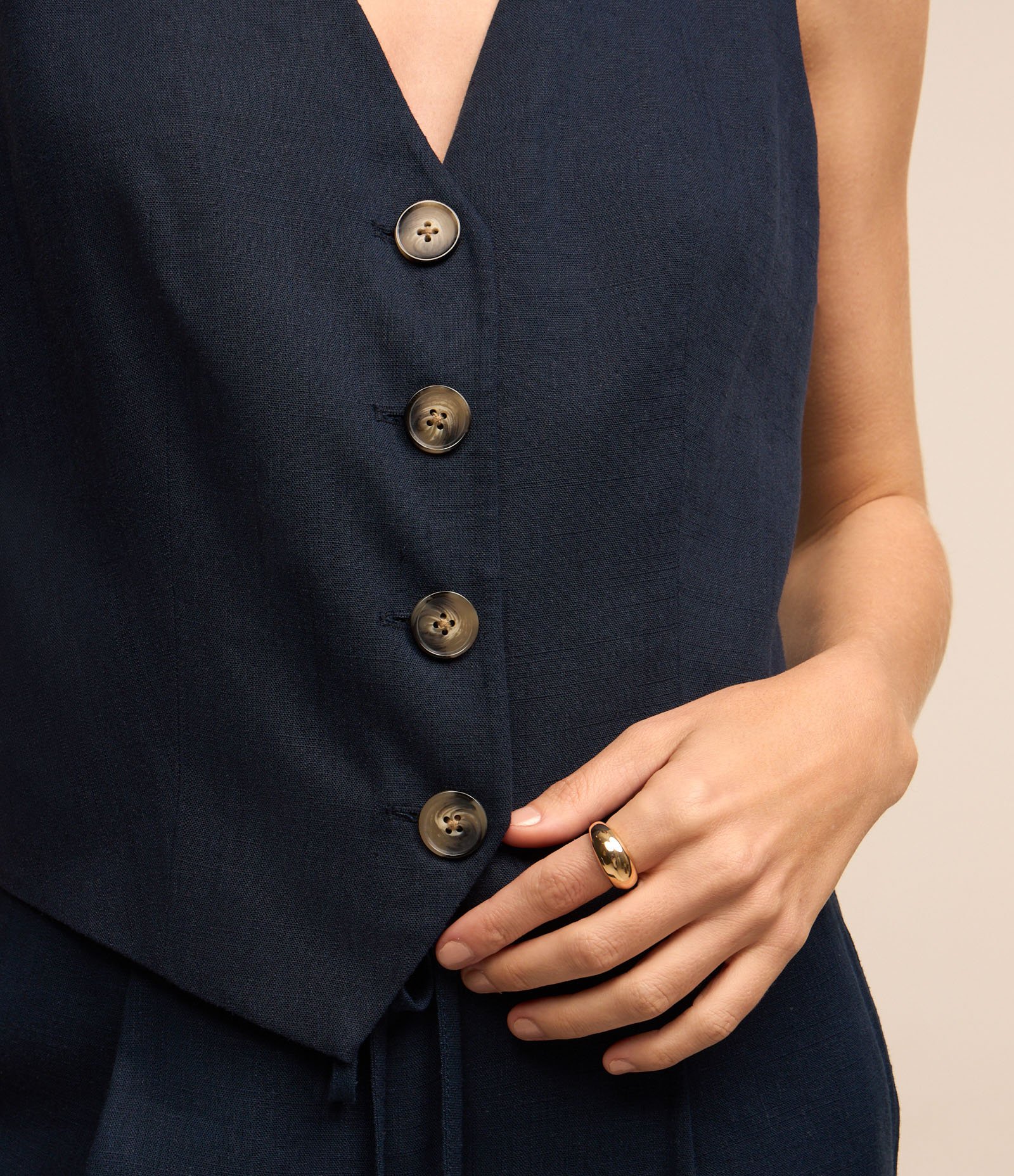 Colete em Viscolinho Mescla com Decote V 4