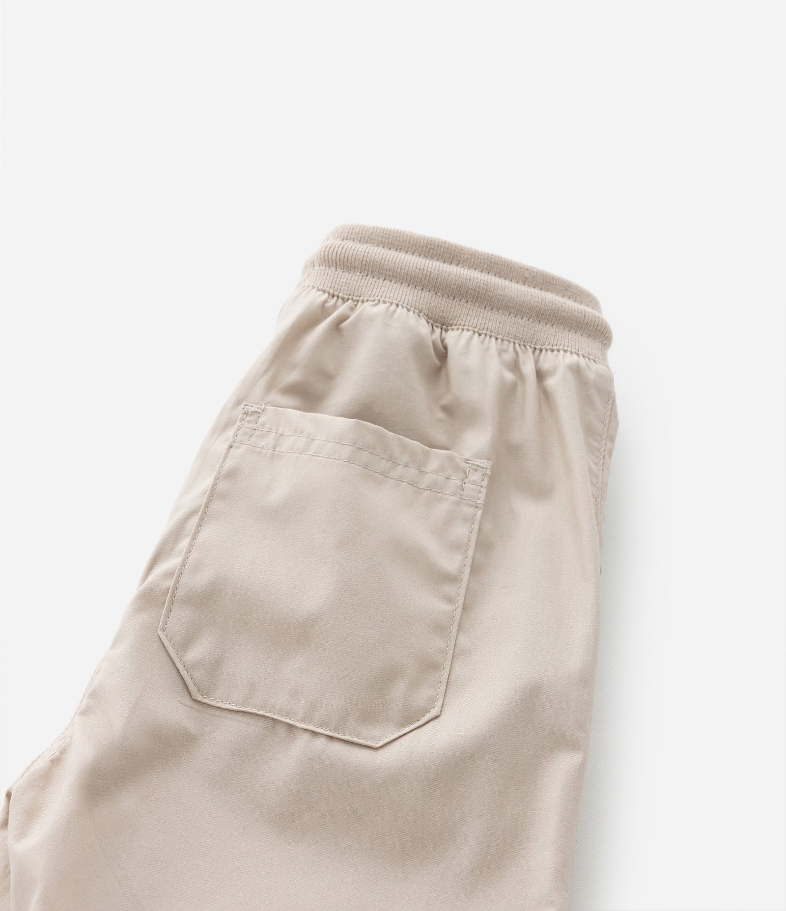 Calça Infantil em Sarja com Bolsos e Recortes - Tam 1 a 5 anos Bege 5