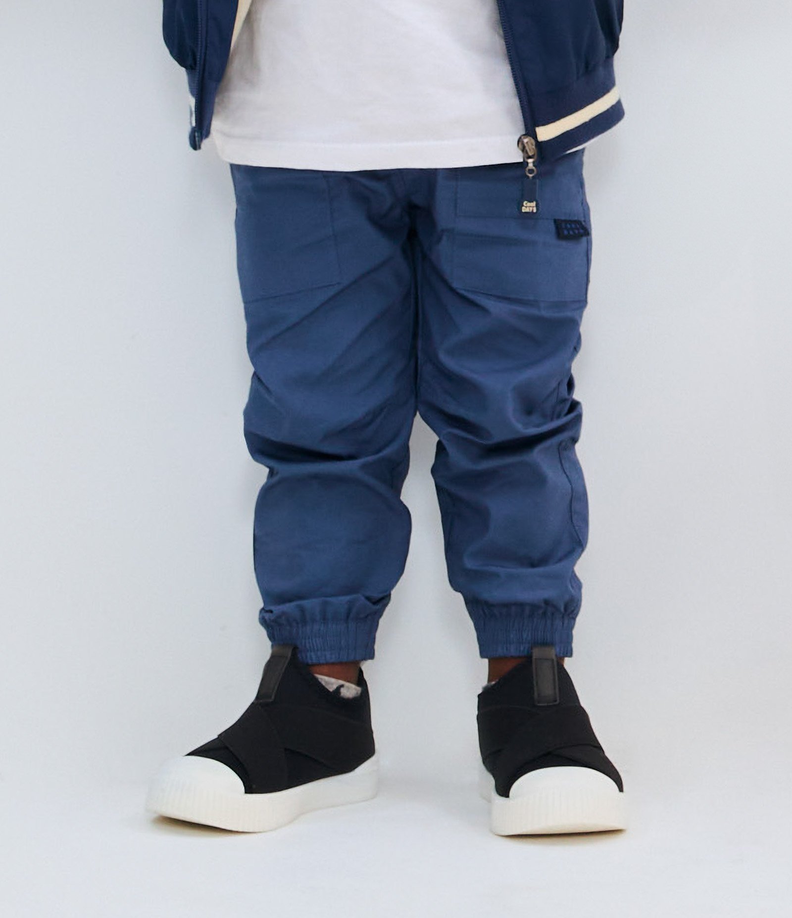 Calça Infantil em Sarja com Bolsos e Recortes - Tam 1 a 5 anos Azul 1