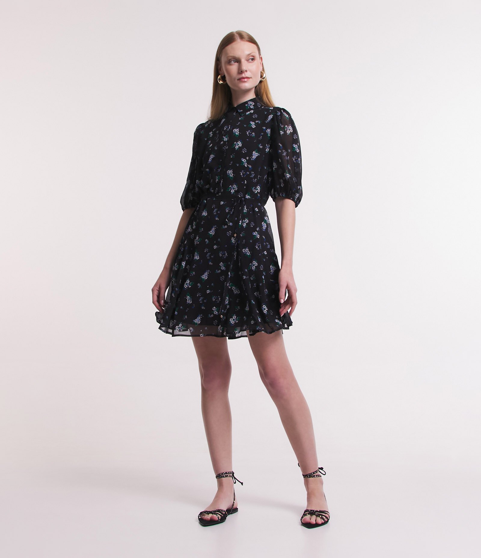 Vestido Chemise em Chiffon com Flores Liberty Estampadas Preto 2