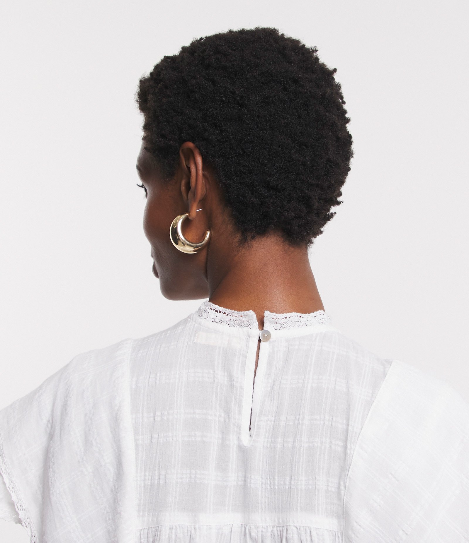 Blusa em Cambraia com Bordado e Detalhes Entremeios Branco Neve 5