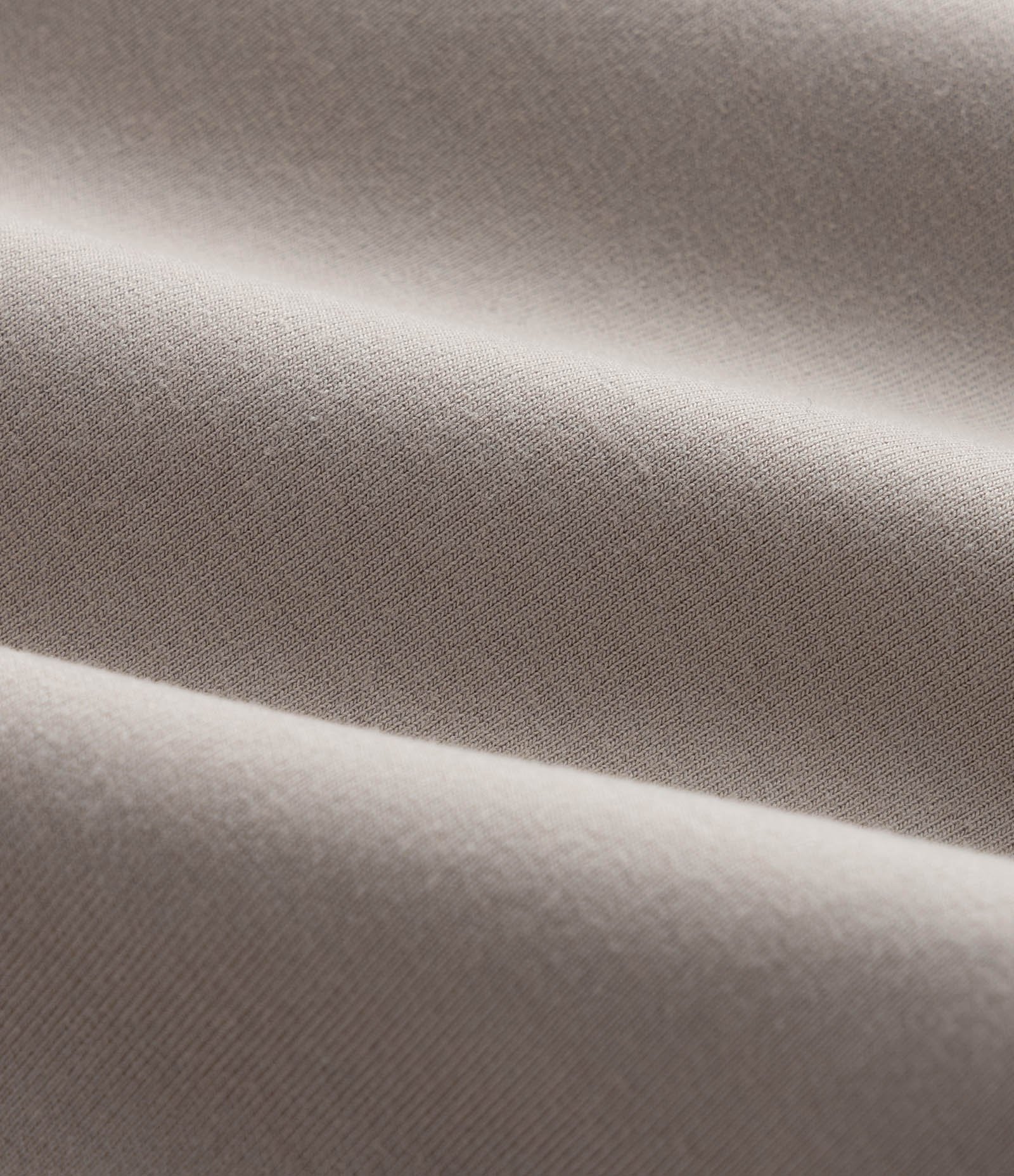 Bermuda Esportiva em Moletom Tecnológico com Cós Elástico e Zíper no Bolso 9