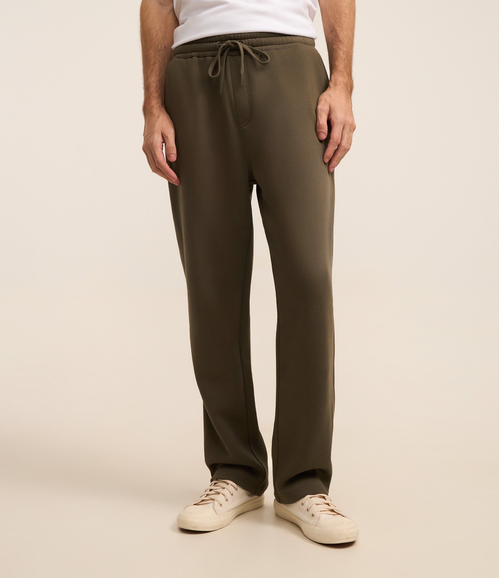 Calça Reta em Moletom com Bolsos e Amarração no Cós Verde Musgo 2