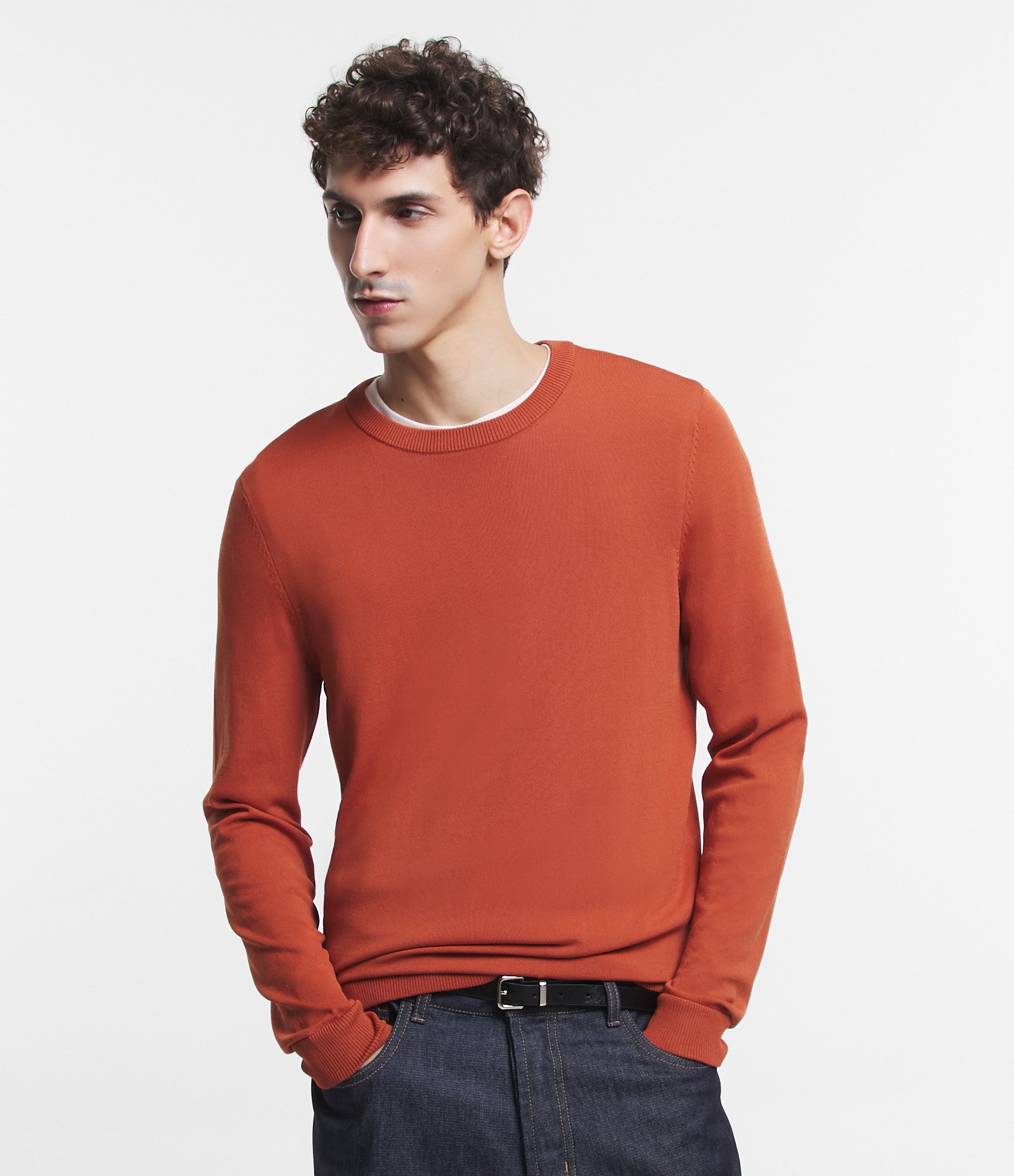 Suéter Básico em Viscose com Gola Redonda Terracota 1