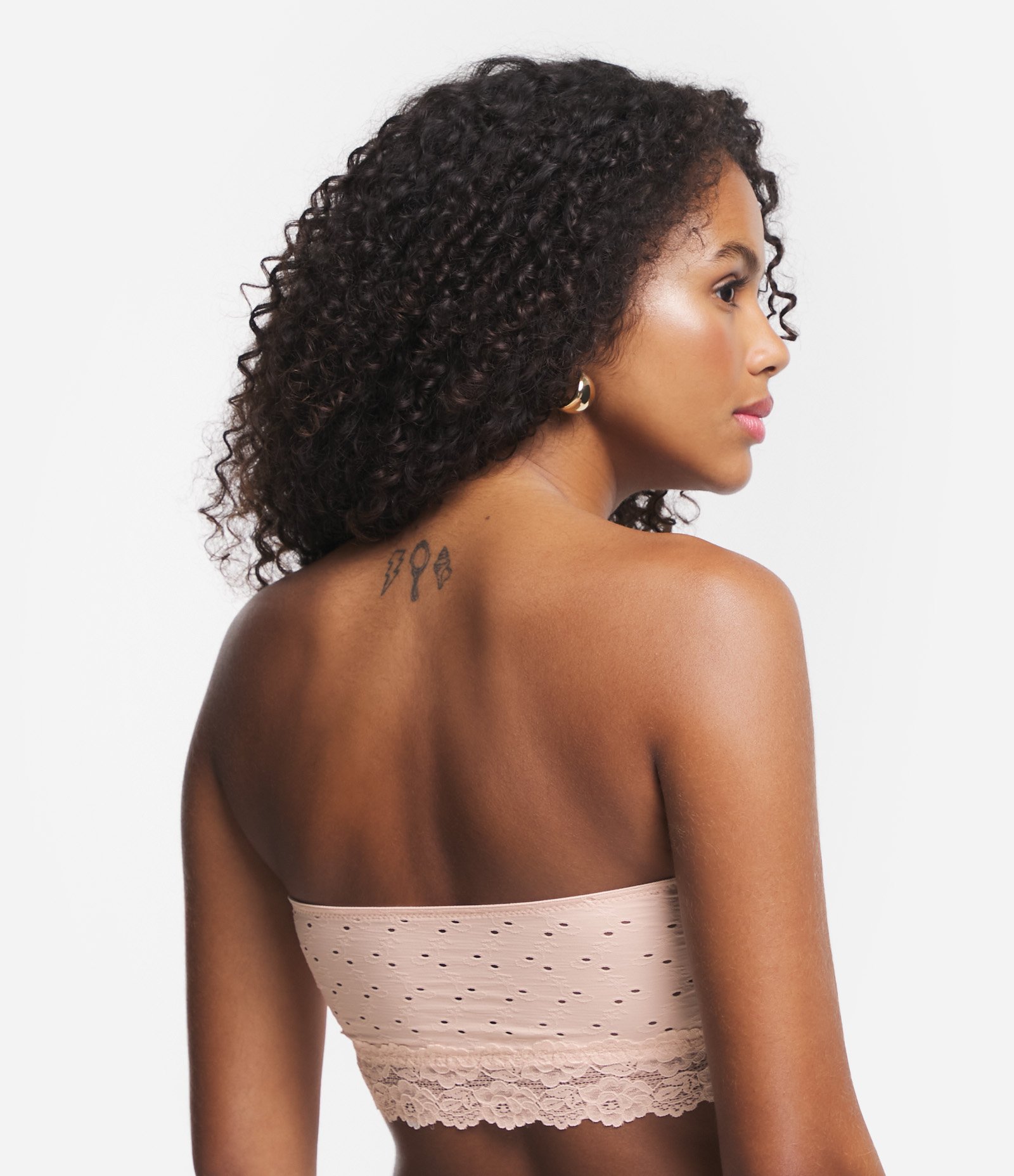 Sutiã sem Alça em Microfibra Texturizada com Renda 3