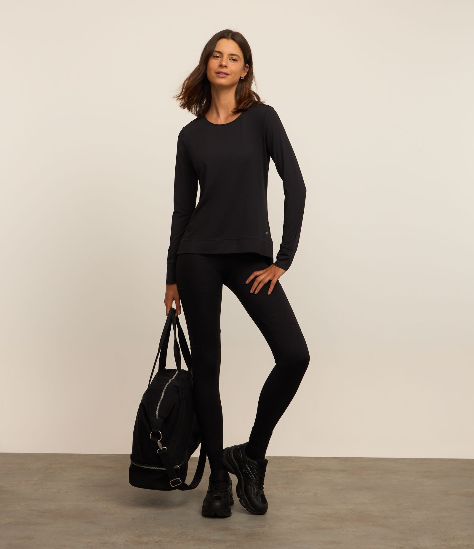 Camiseta Esportiva Texturizada com Barra Mullet Preto 2