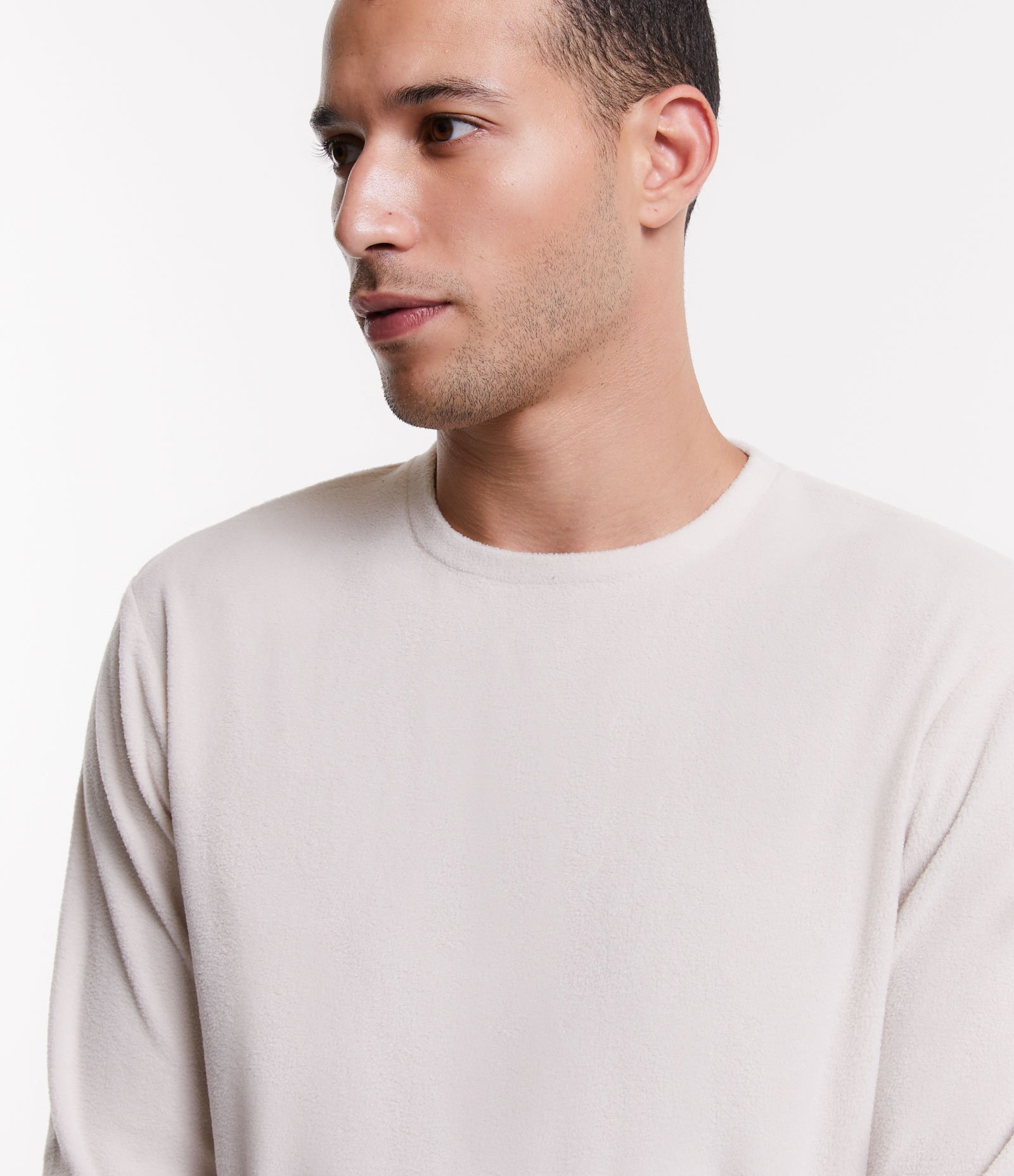 Pijama Longo em Fleece com Textura e Manga Longa Bege 3