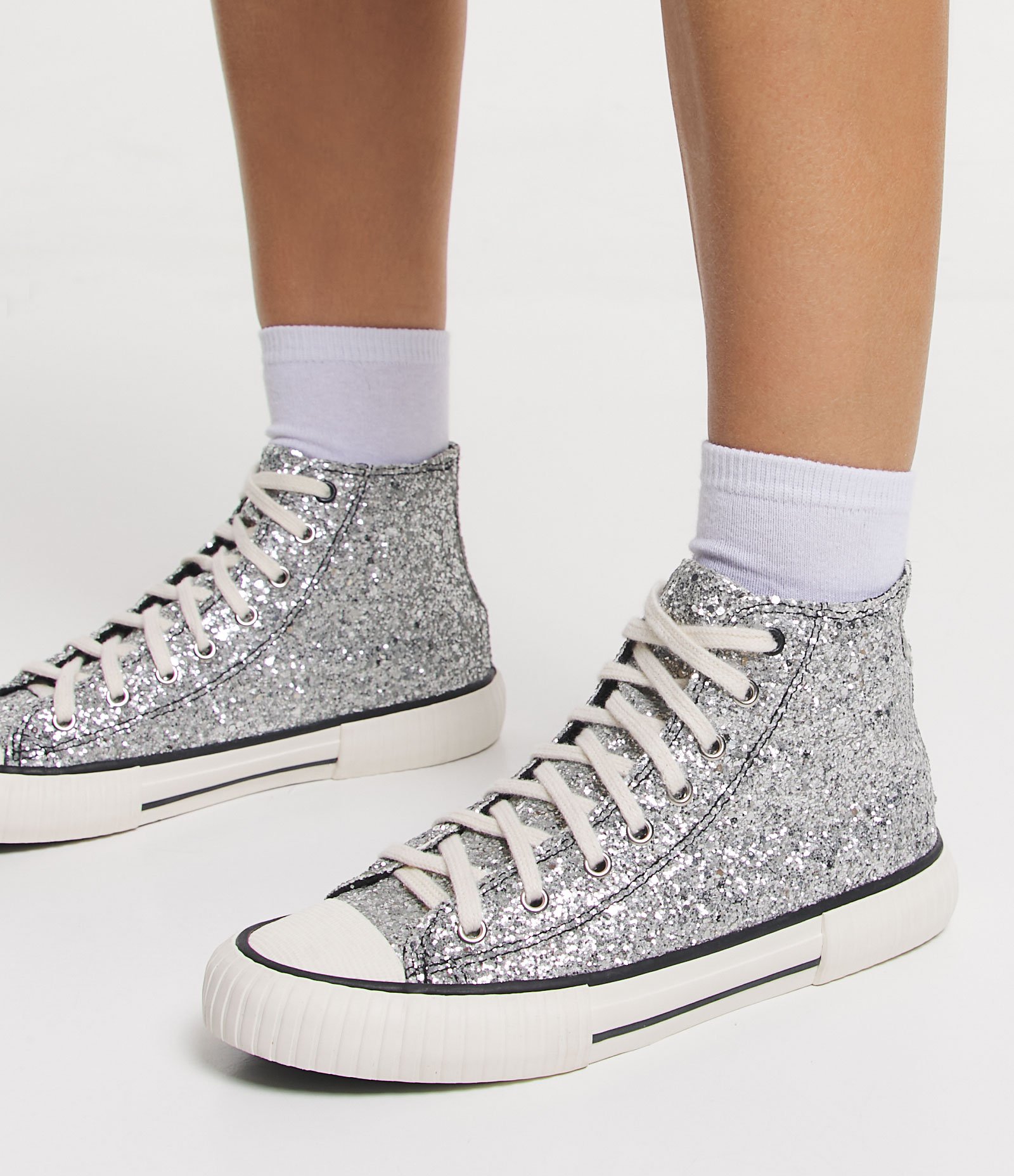 Tênis Cano Alto com Glitter e Cadarço Prata 7