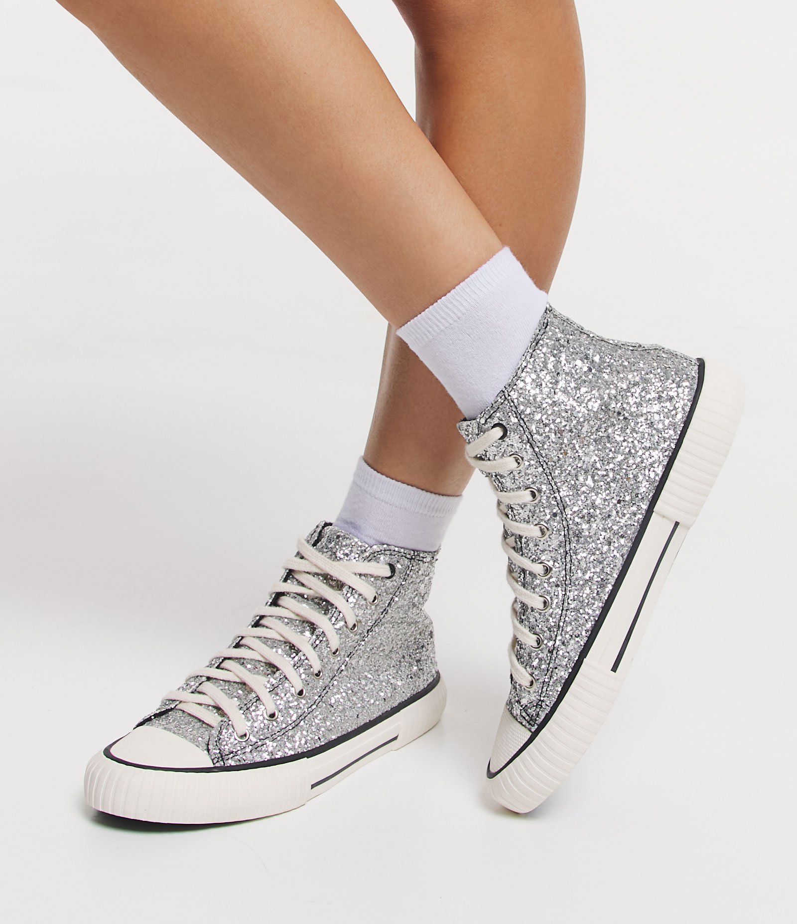 Tênis Cano Alto com Glitter e Cadarço Prata 2