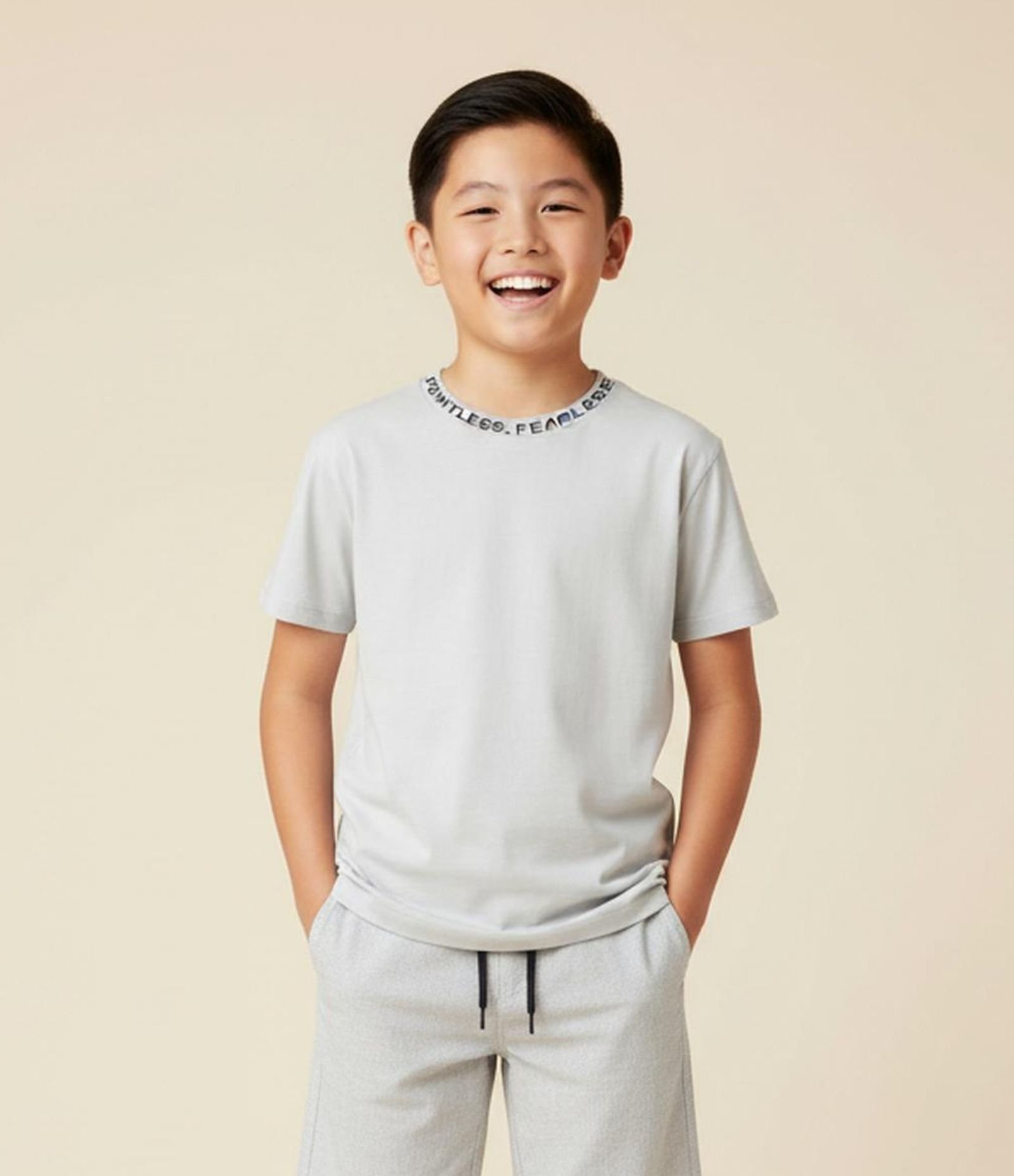 Camiseta Infantil com Lettering na Gola - Tam 5 a 14 Anos Cinza 1