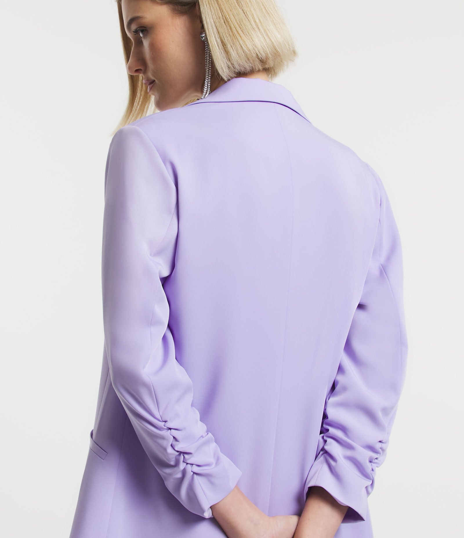 Blazer Alongado de Alfaiataria em Crepe com Franzido nas Mangas 5