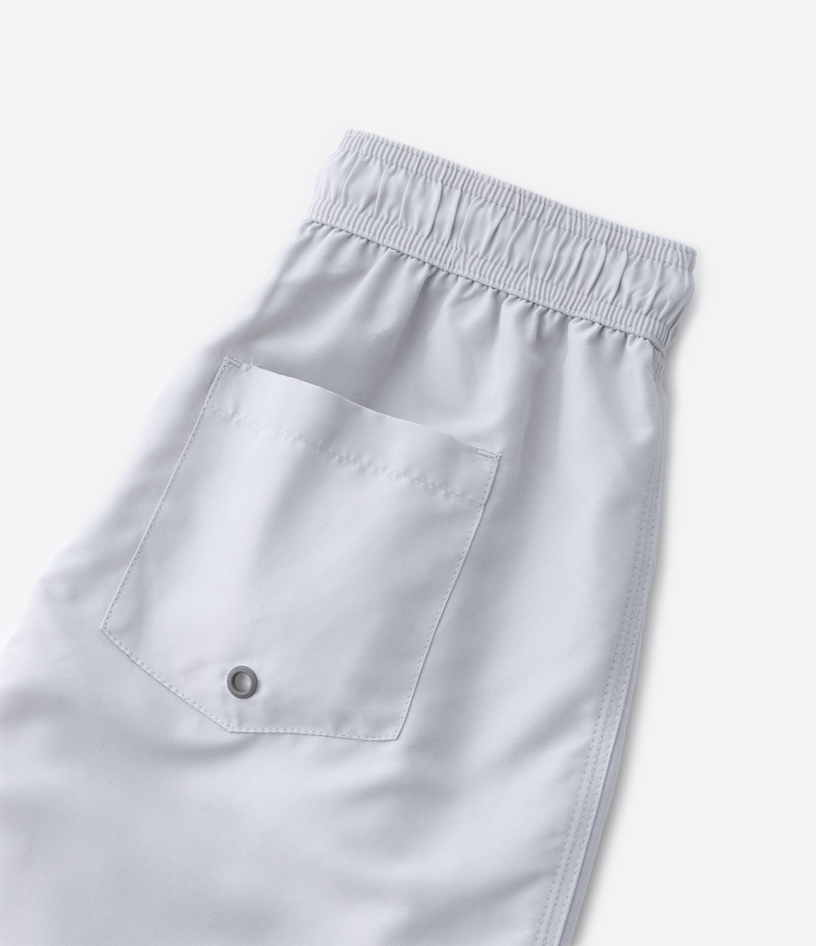 Bermuda de Banho Infantil com Etiqueta Emborrachada - Tam 5 a 14 anos Cinza Claro 3