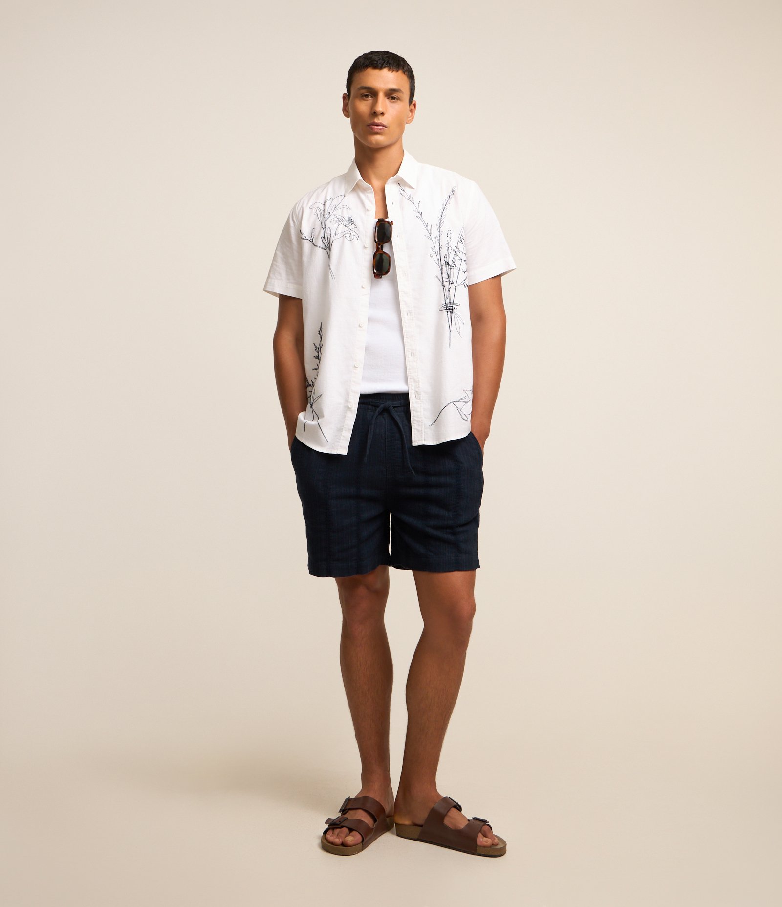 Bermuda em Algodão com Textura de Listras 1