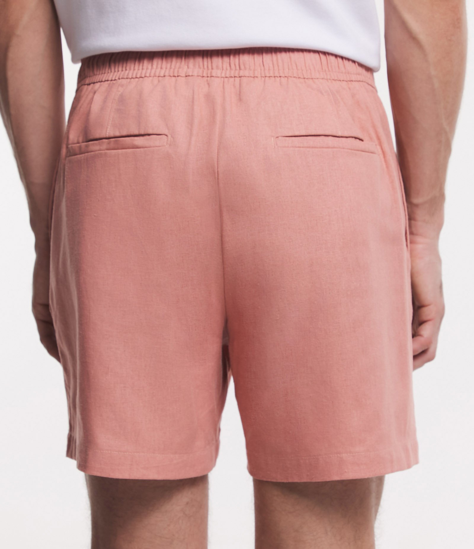 Bermuda Slim em Viscolinho Cordão e Bolsos 3