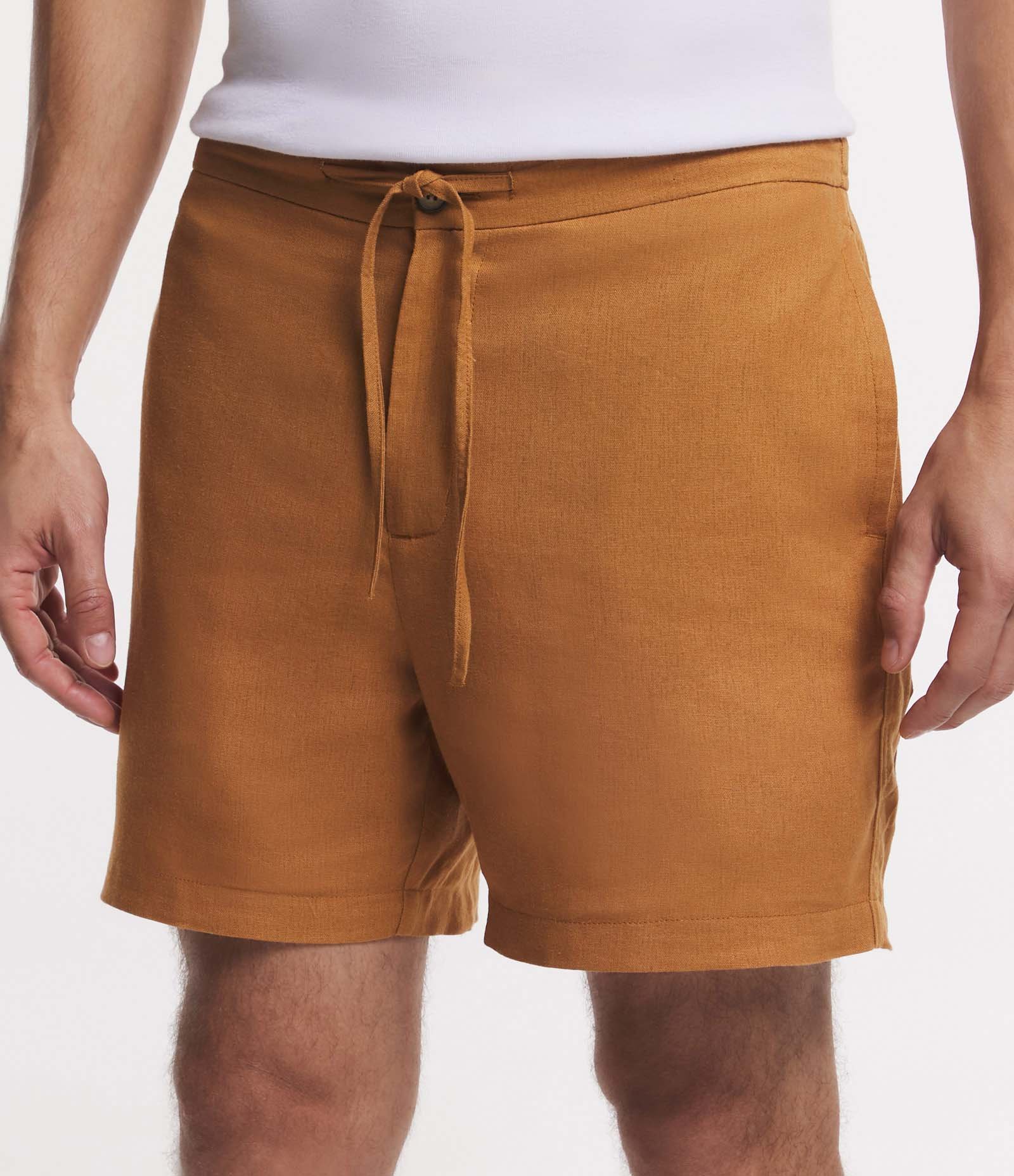 Bermuda Slim em Viscolinho Cordão e Bolsos Marrom 2