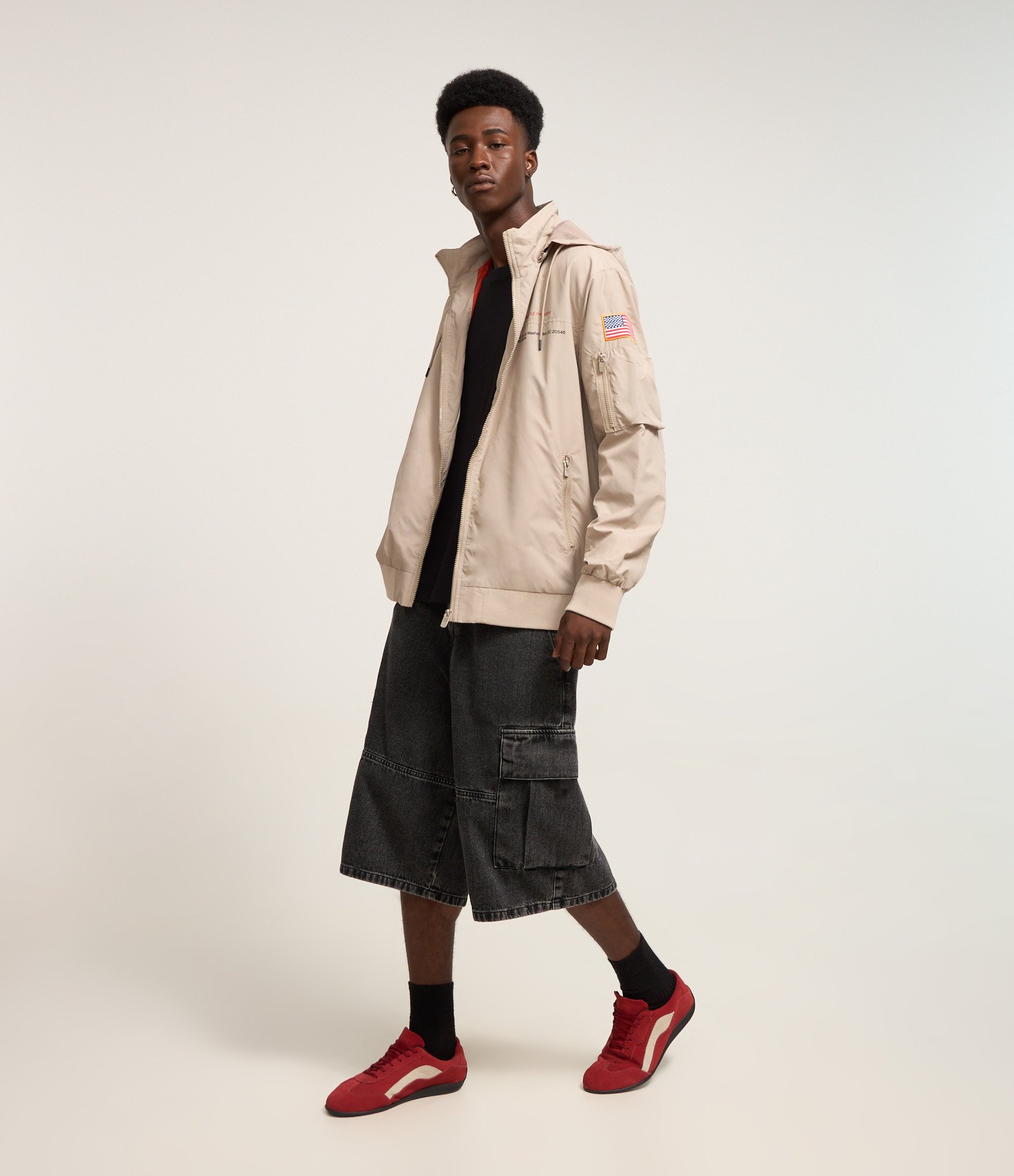 Jaqueta Quebra-Vento com Capuz e Estampa Nasa Cinza 2