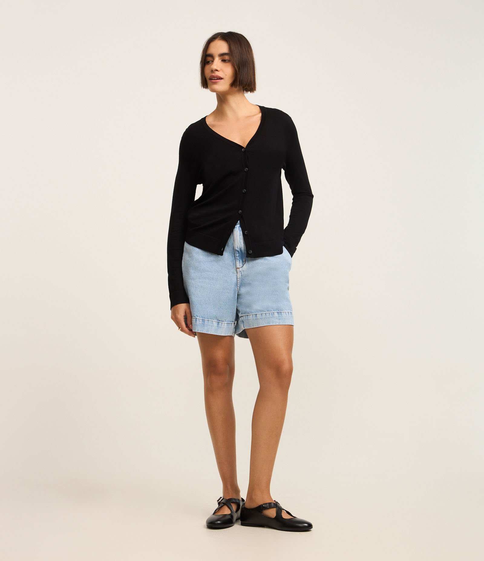 Cardigan em Tricô com Fechamento em Botões 2