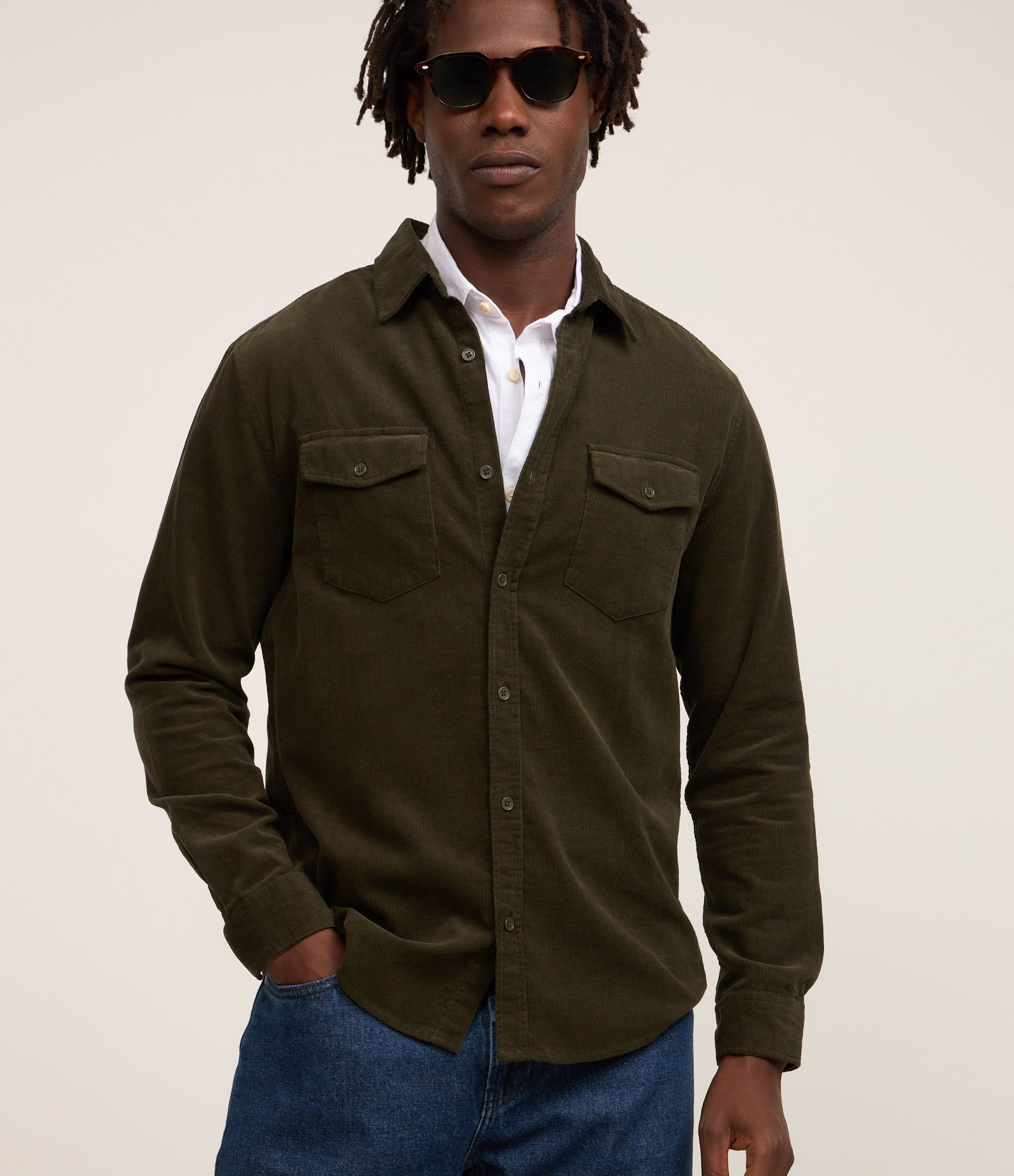 Camisa Comfort em Veludo com Bolsos Frontais Verde 1