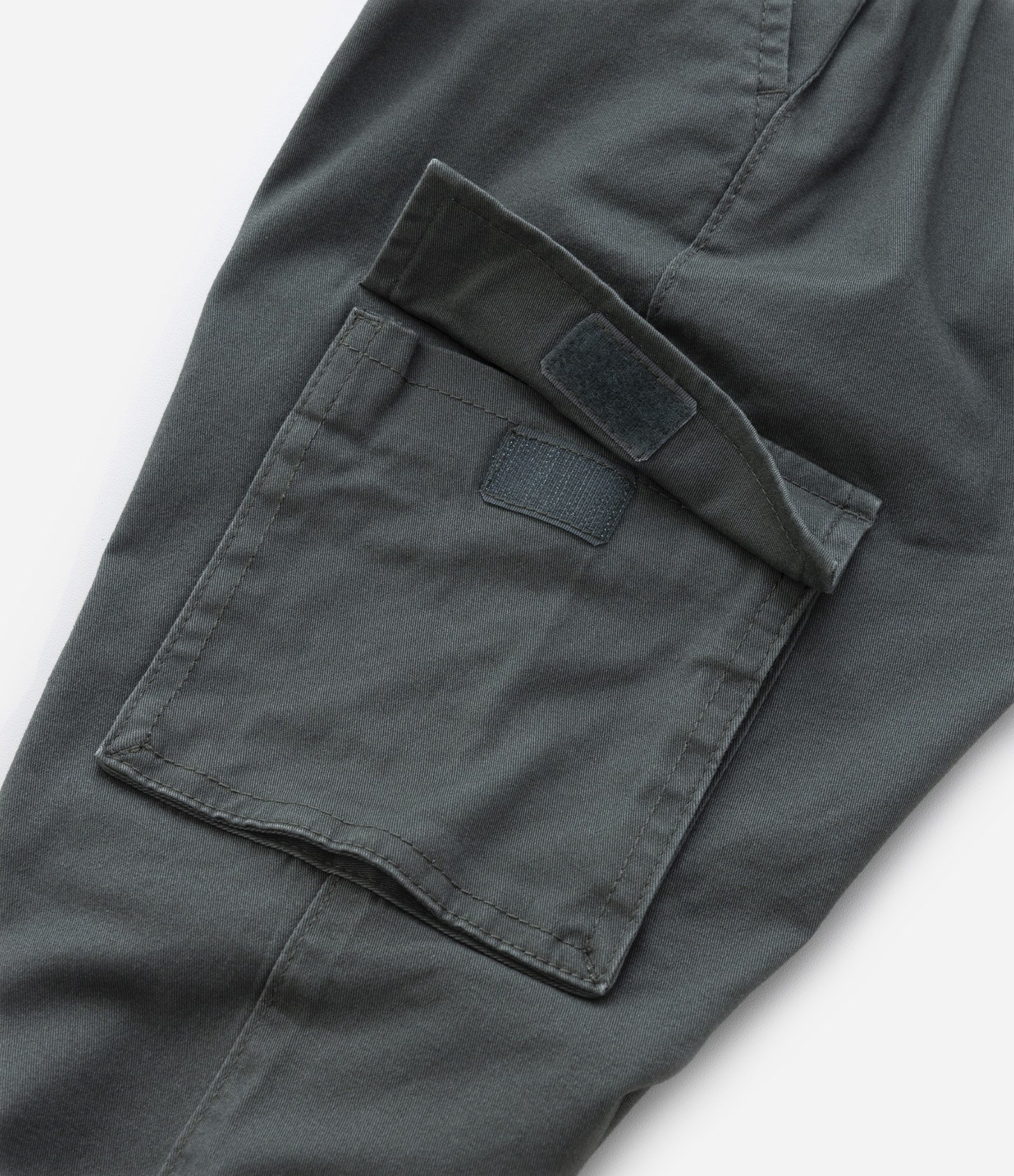 Calça Jogger Infantil com Bolsos Cargo - Tam 5 a 14 anos Verde 3