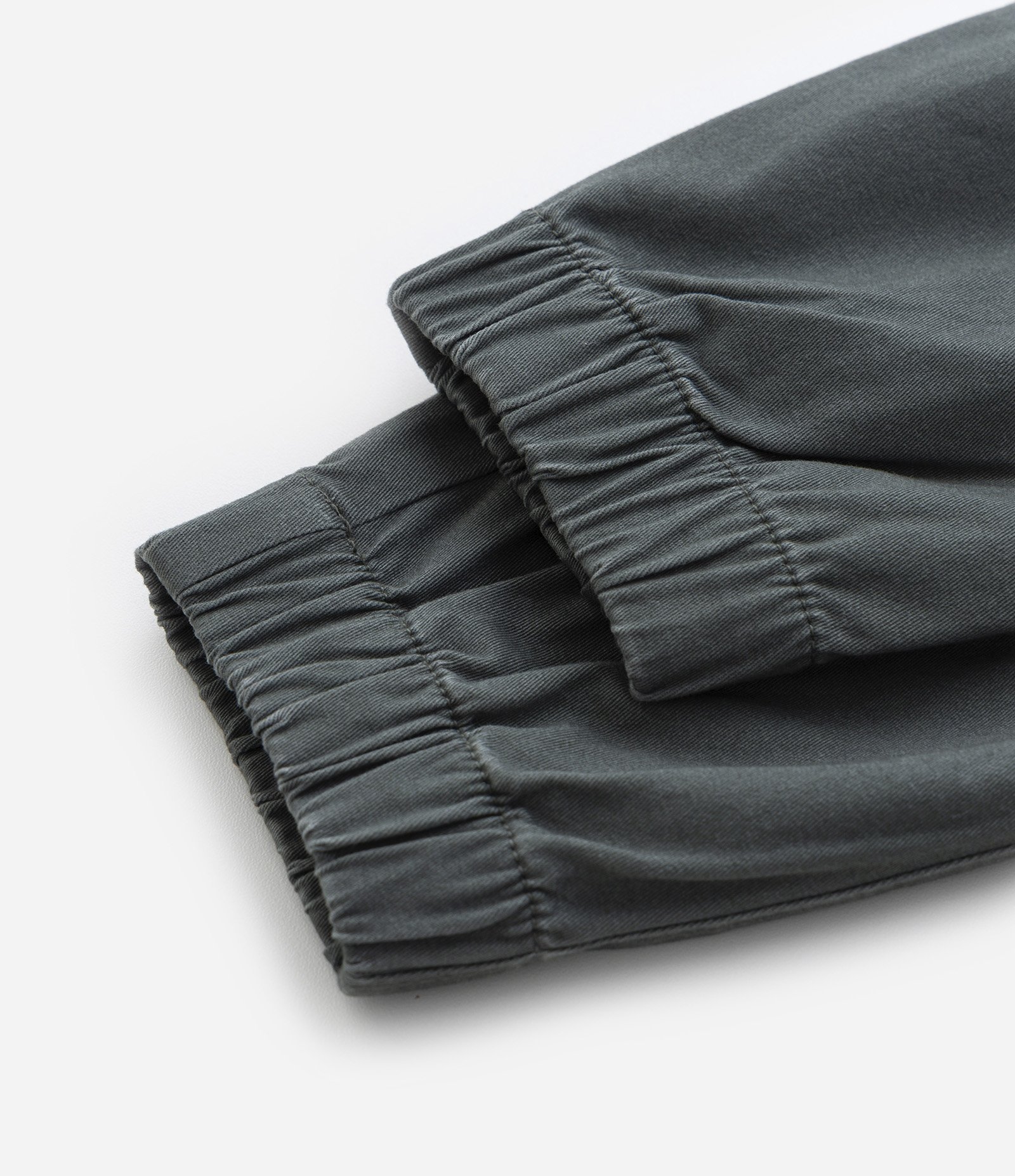 Calça Jogger Infantil com Bolsos Cargo - Tam 5 a 14 anos Verde 4