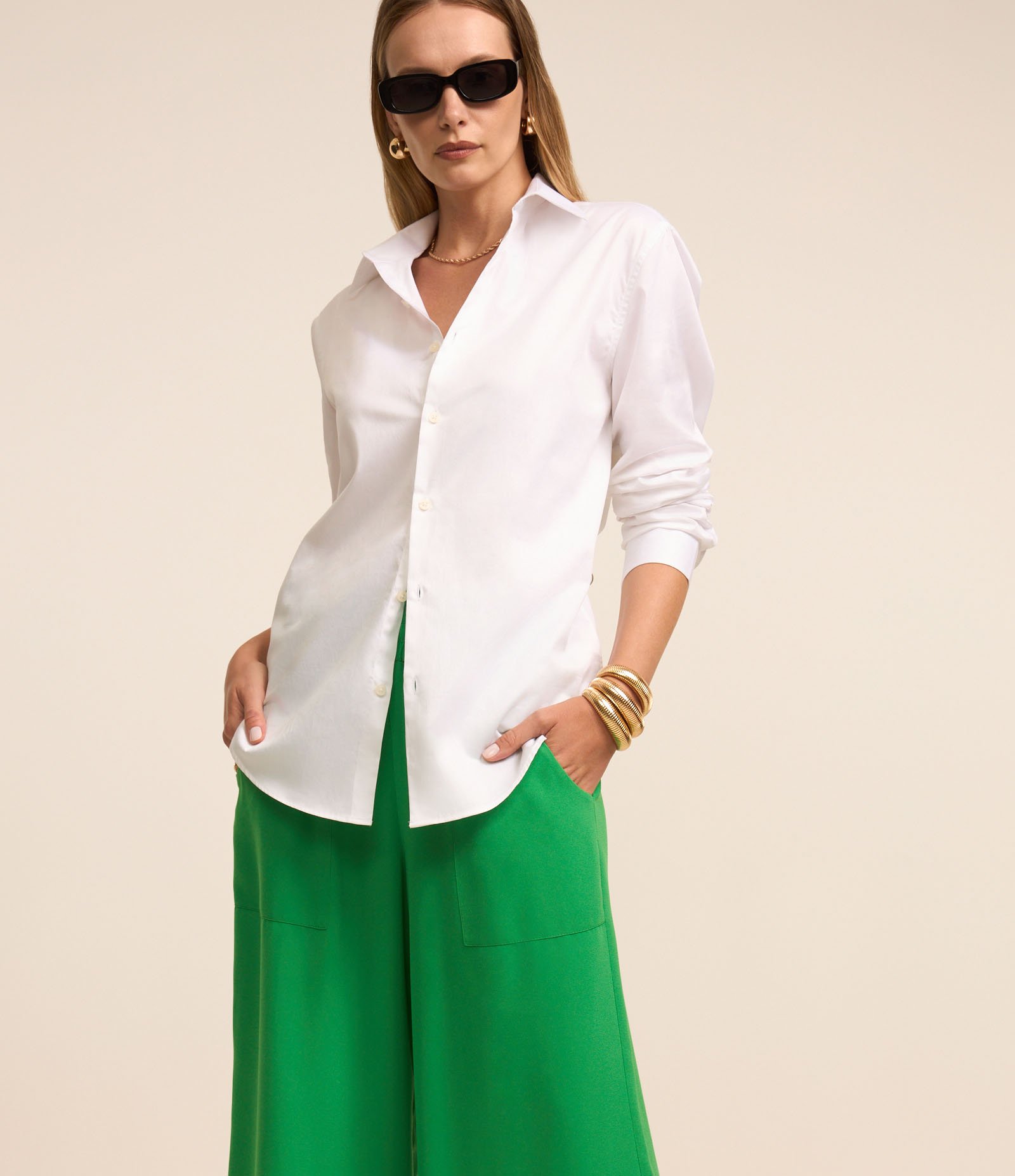 Calça Pantacourt com Elástico no Cós e Bolsos Quadrados Verde 2