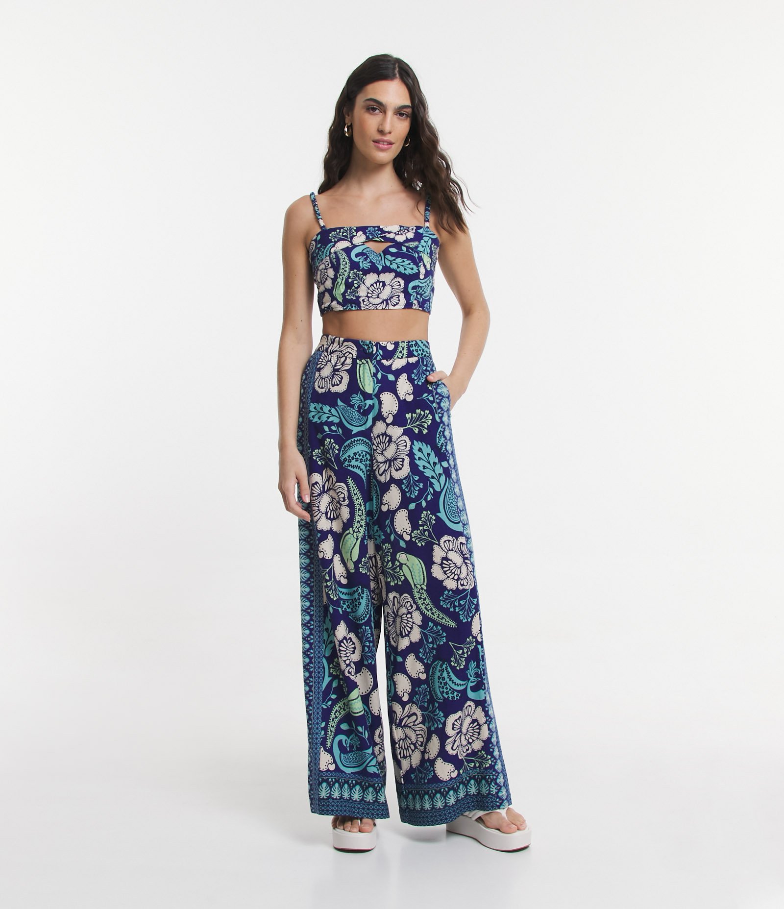 Calça Pantalona em Linho com Estampa Floral Azul 1