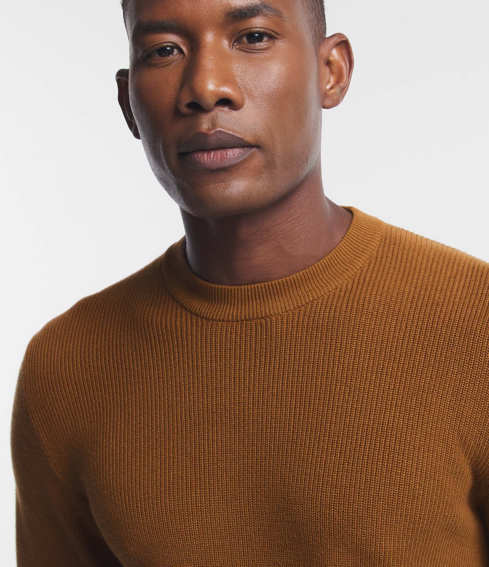 Suéter Comfort em Tricô com Textura e Gola Redonda Marrom 5