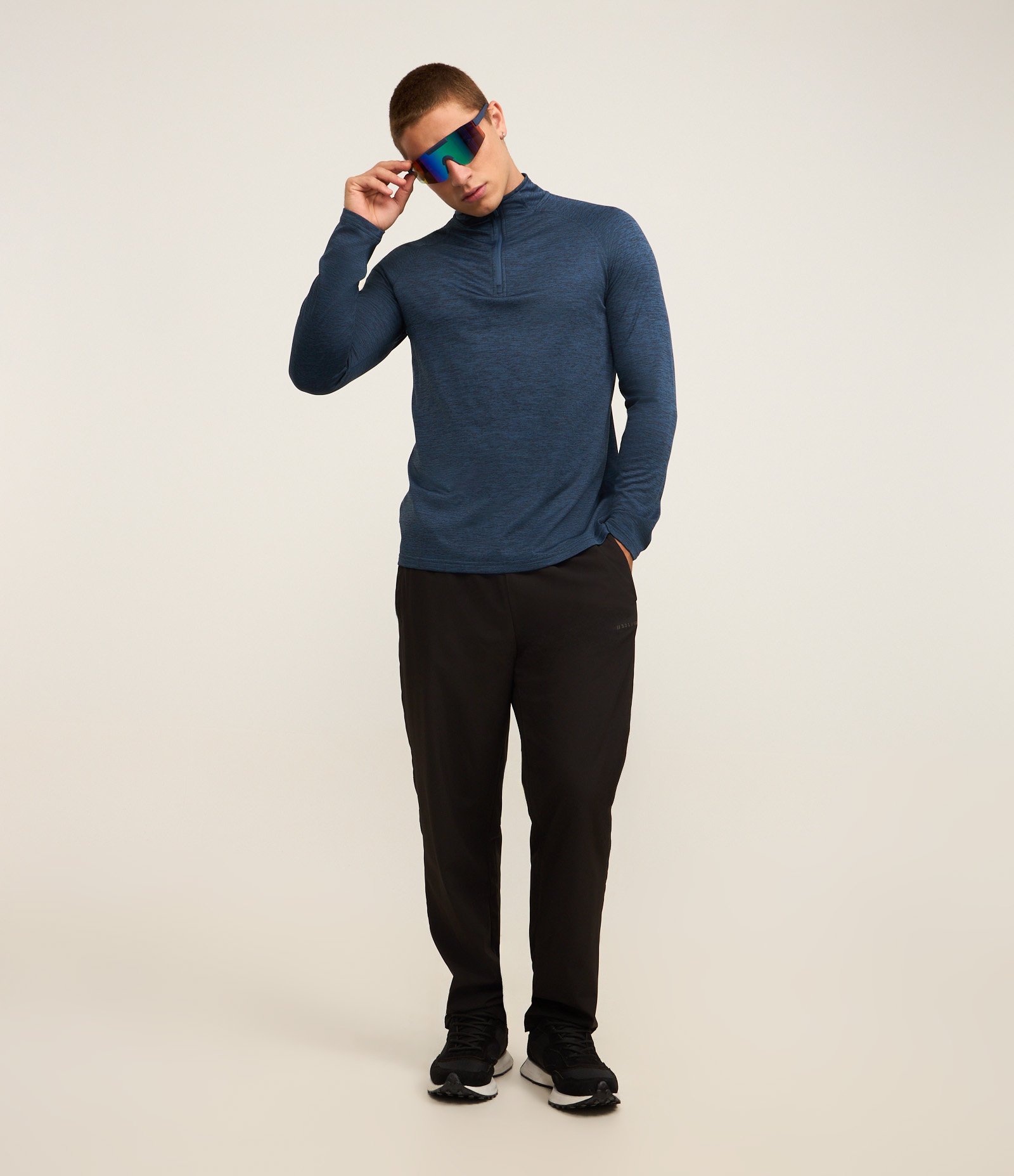 Camiseta Térmica Esportiva com Zíper na Gola e Recortes Azul 2