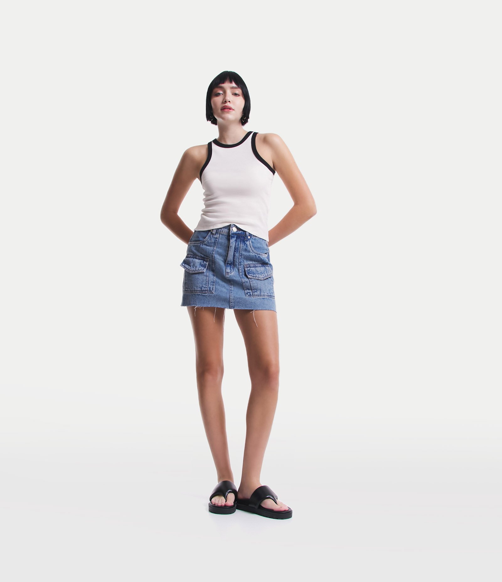 Blusa Regata em Ribana com Cava Contrastante Branco 2