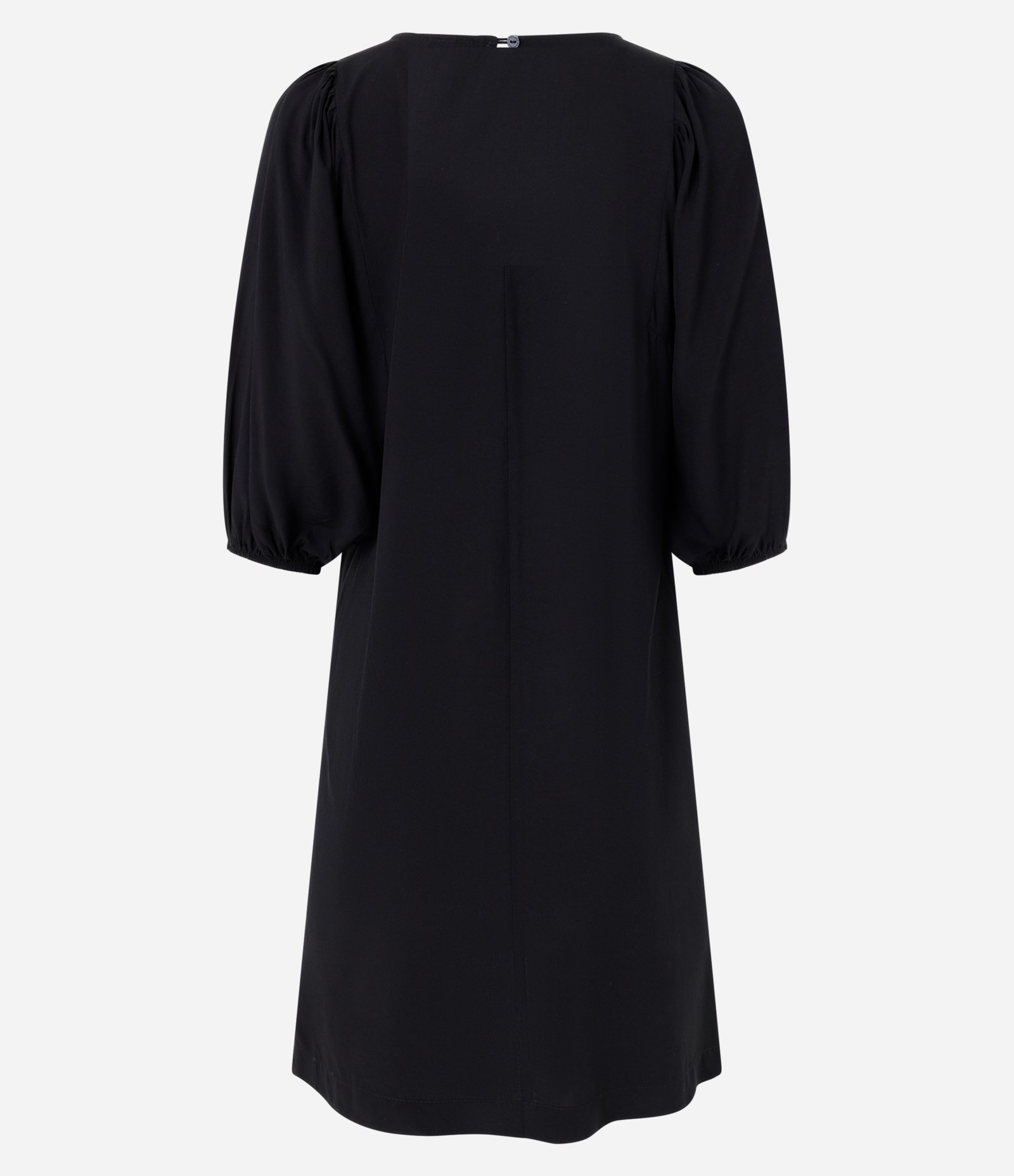 Vestido Evasê em Viscose com Manga 3/4 Bufante Preto 2